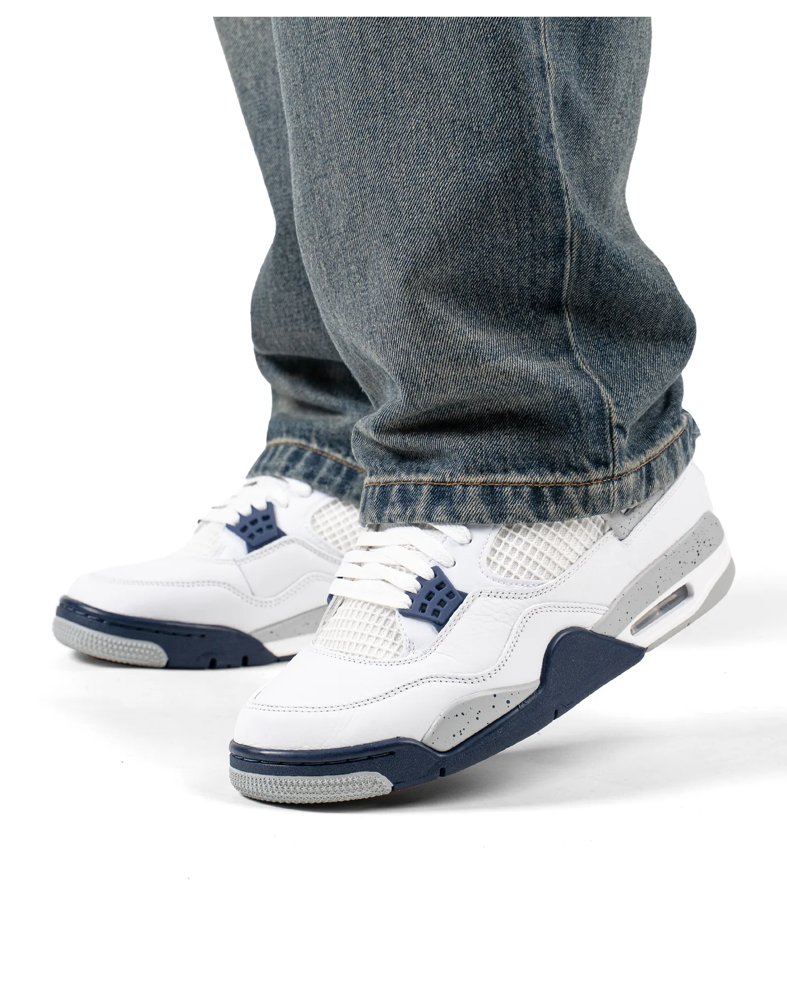 Nike Air Jordan 4 Retro Midnight Navy Retro-inspired support