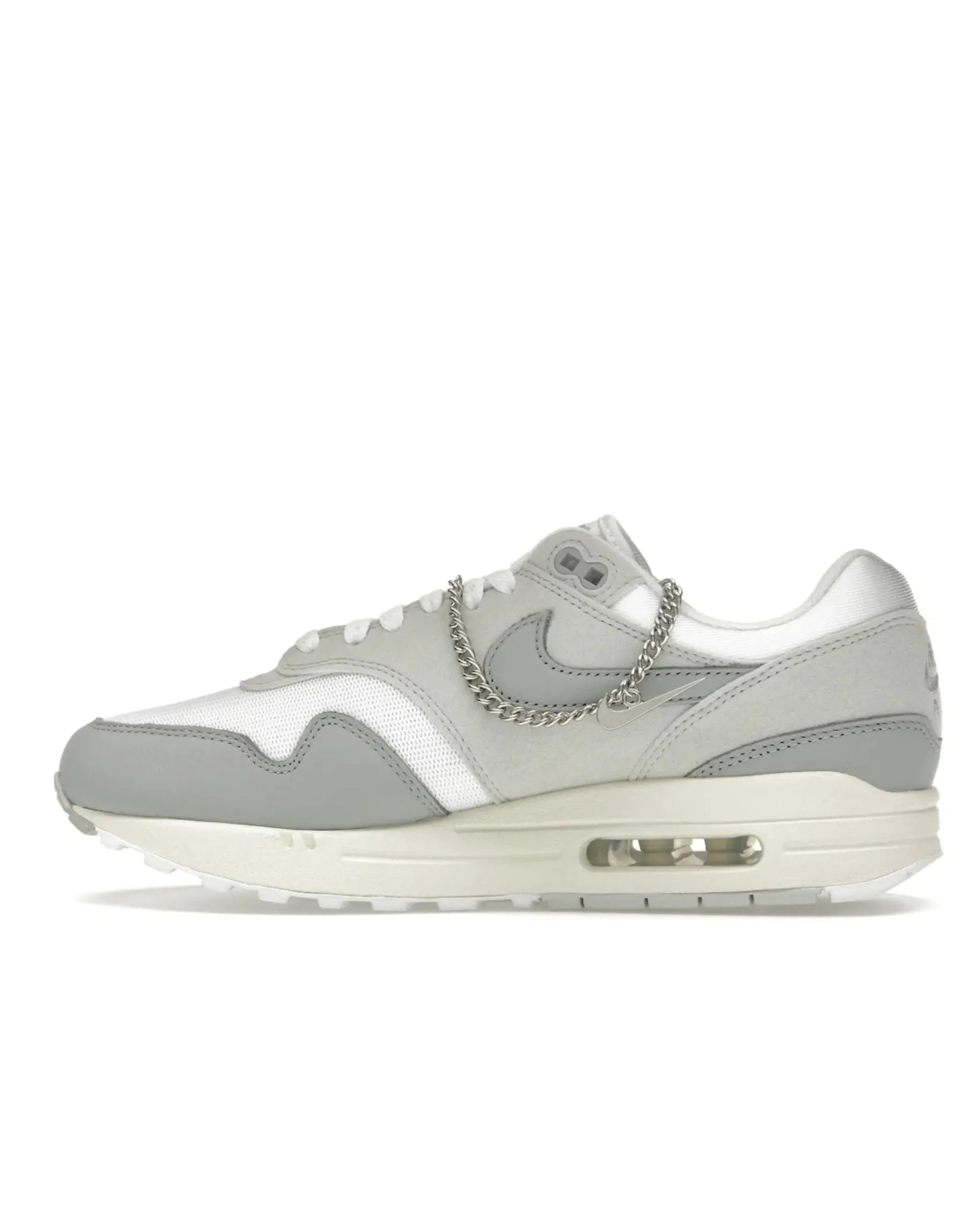 Nike Air Max 1 '87 Pure Platinum Ergonomic Shape Design