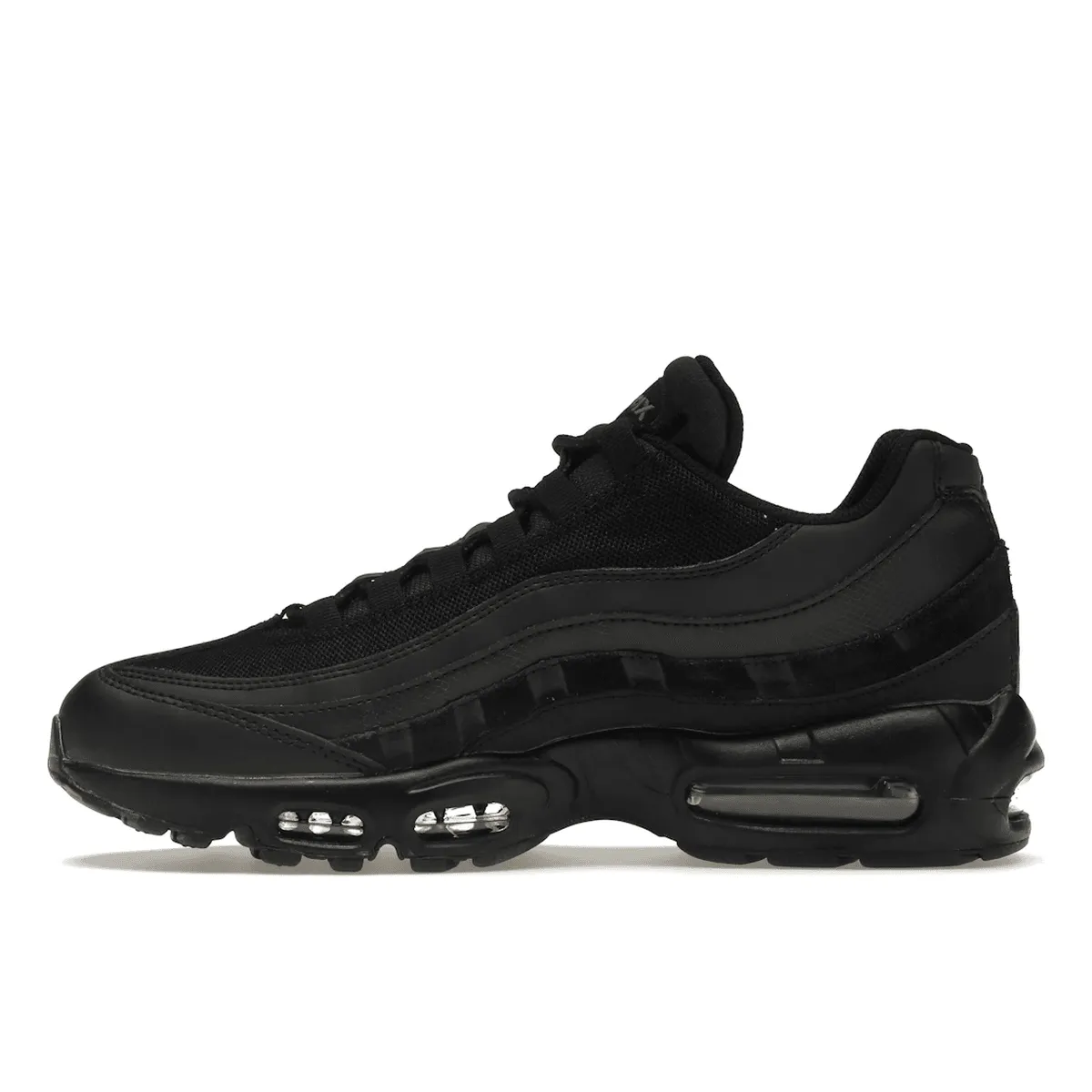 Nike Air Max 95 Essential Triple Black Durable Outsole Design