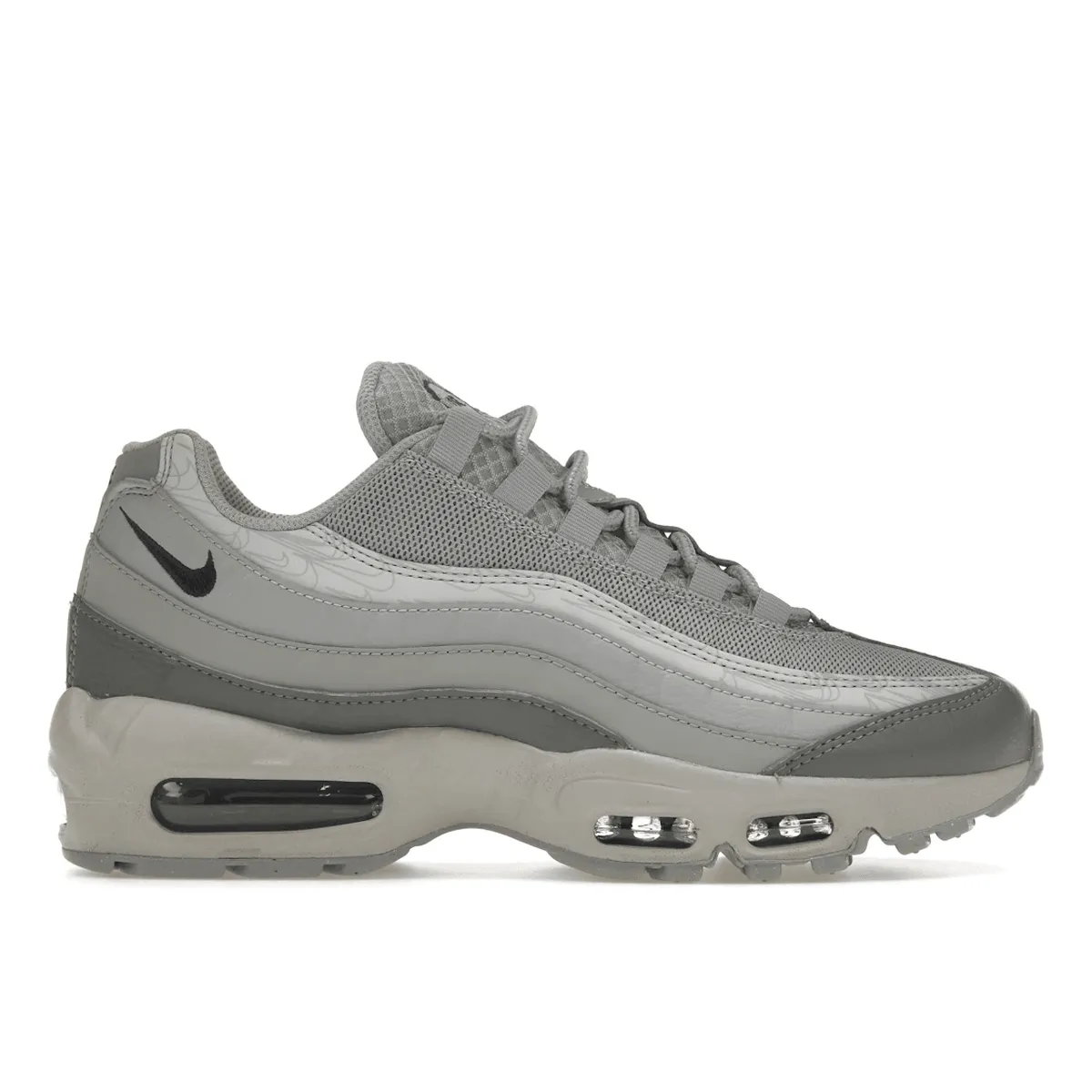 Nike Air Max 95 Grey Midnight Navy running on beach shoes