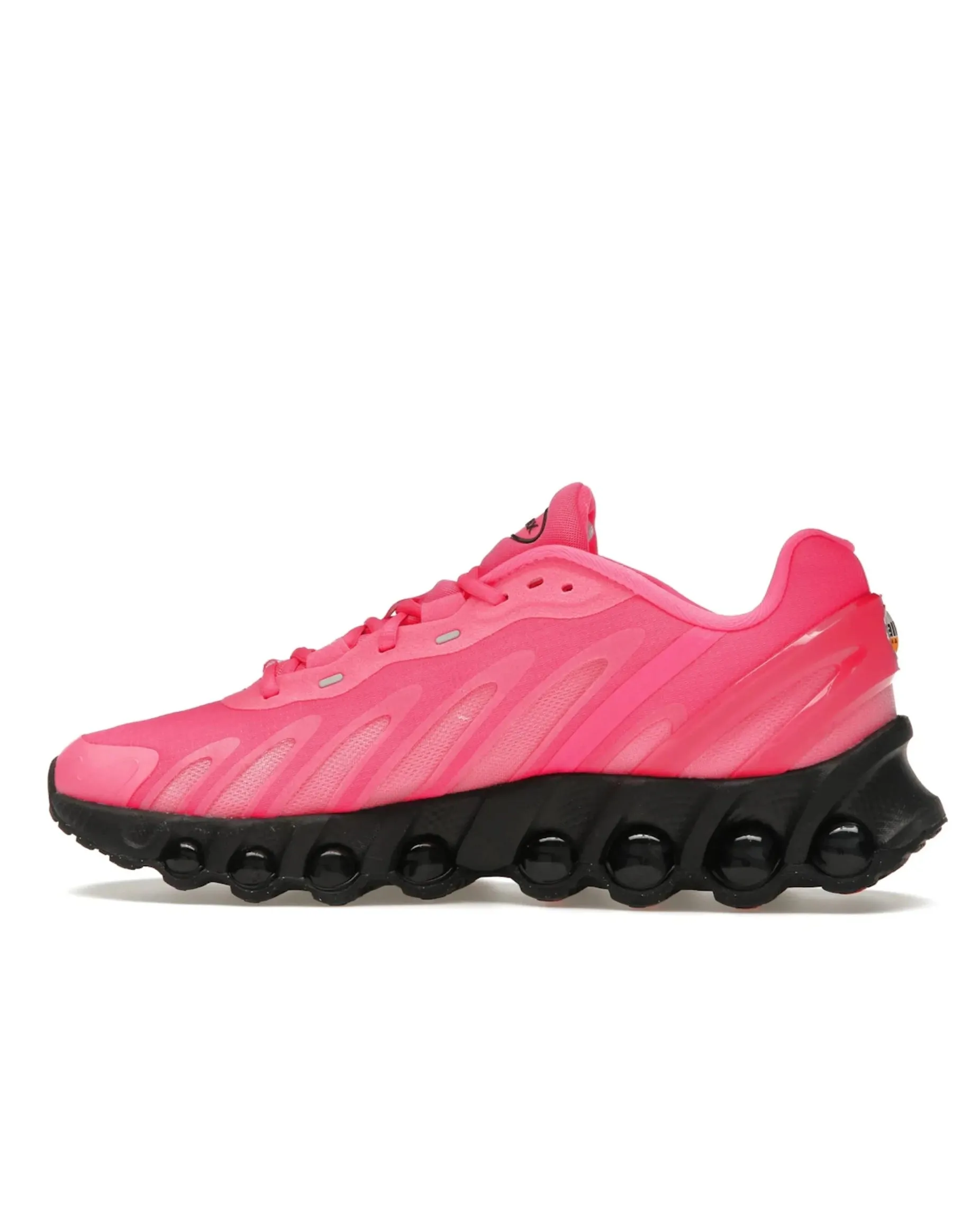 Nike Air Max Dn8 Hyper Pink Running Companion Product