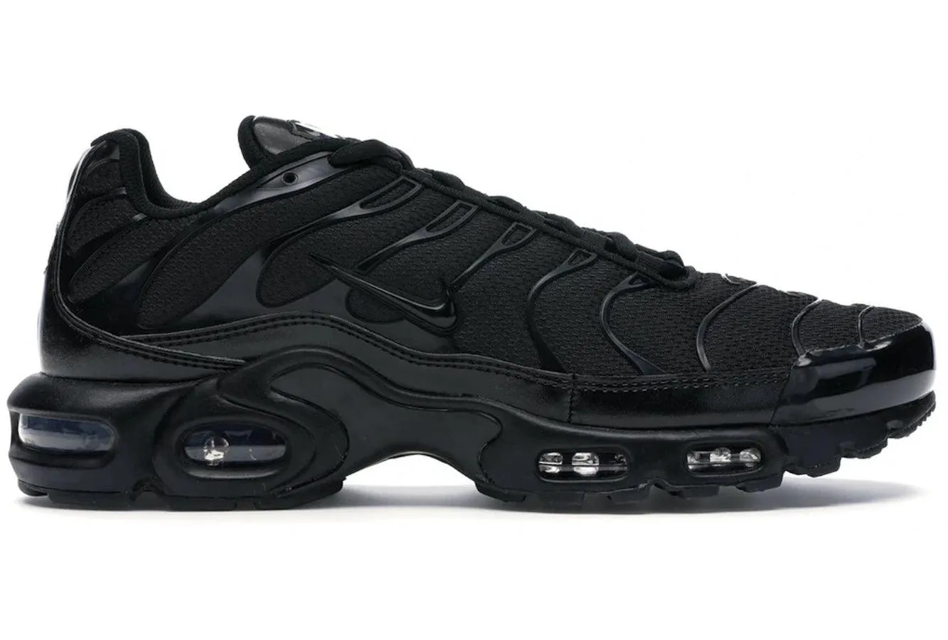 Nike Air Max Plus Triple Black Water - resistant coating