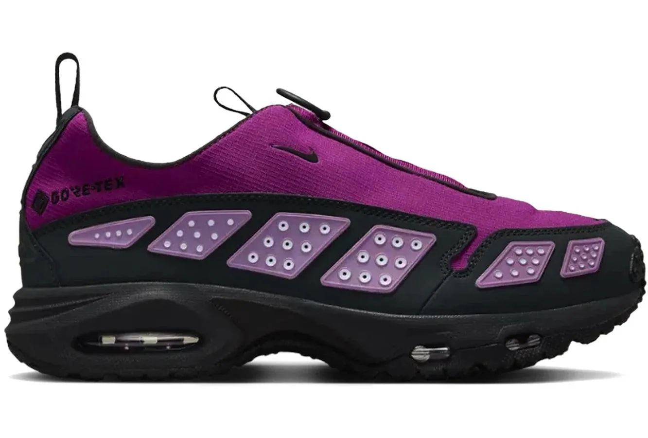 Senior Friendly badminton player shoes Nike Air Max Sunder Gore-Tex Bold Berry