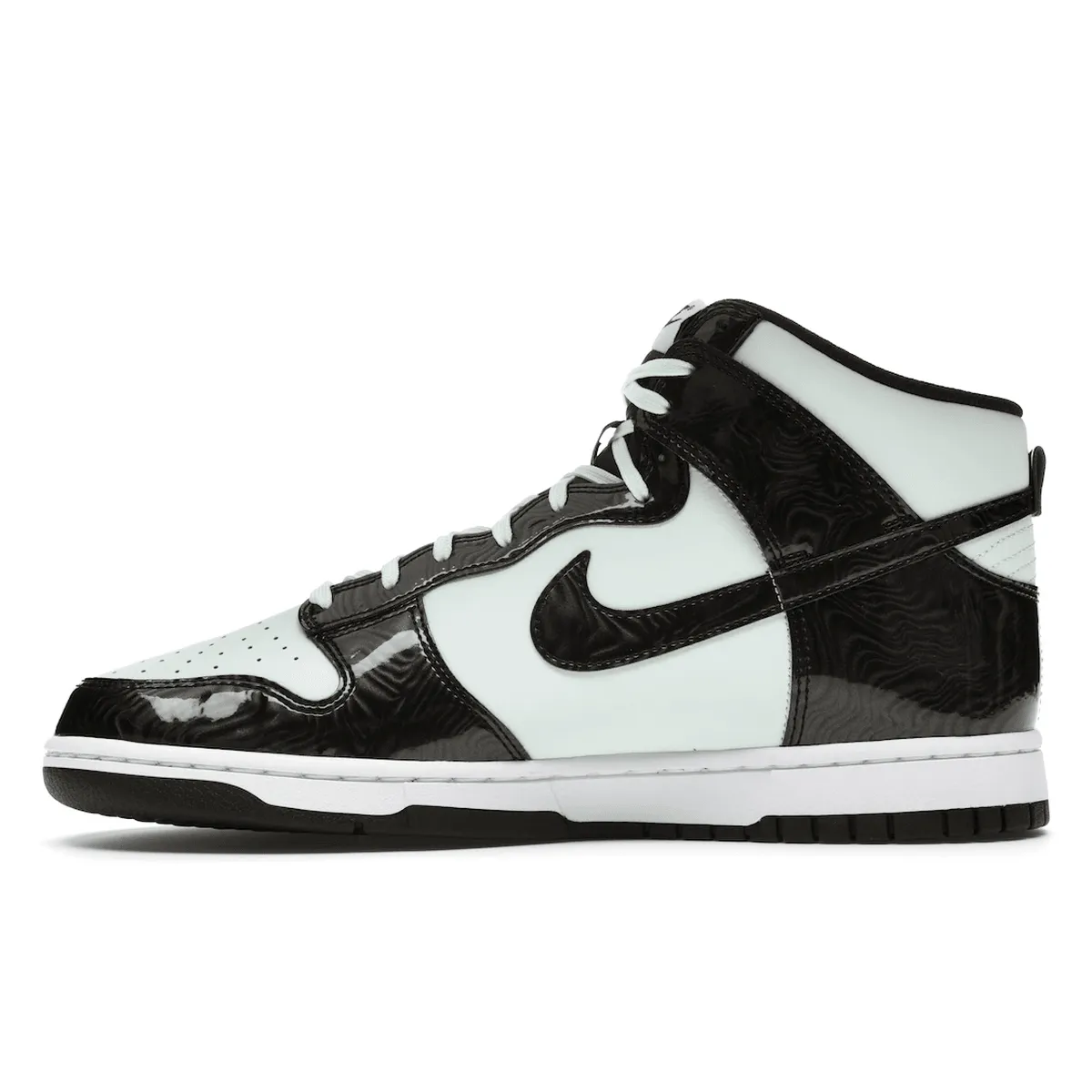 Nike Dunk High SE All-Star Sporty Look