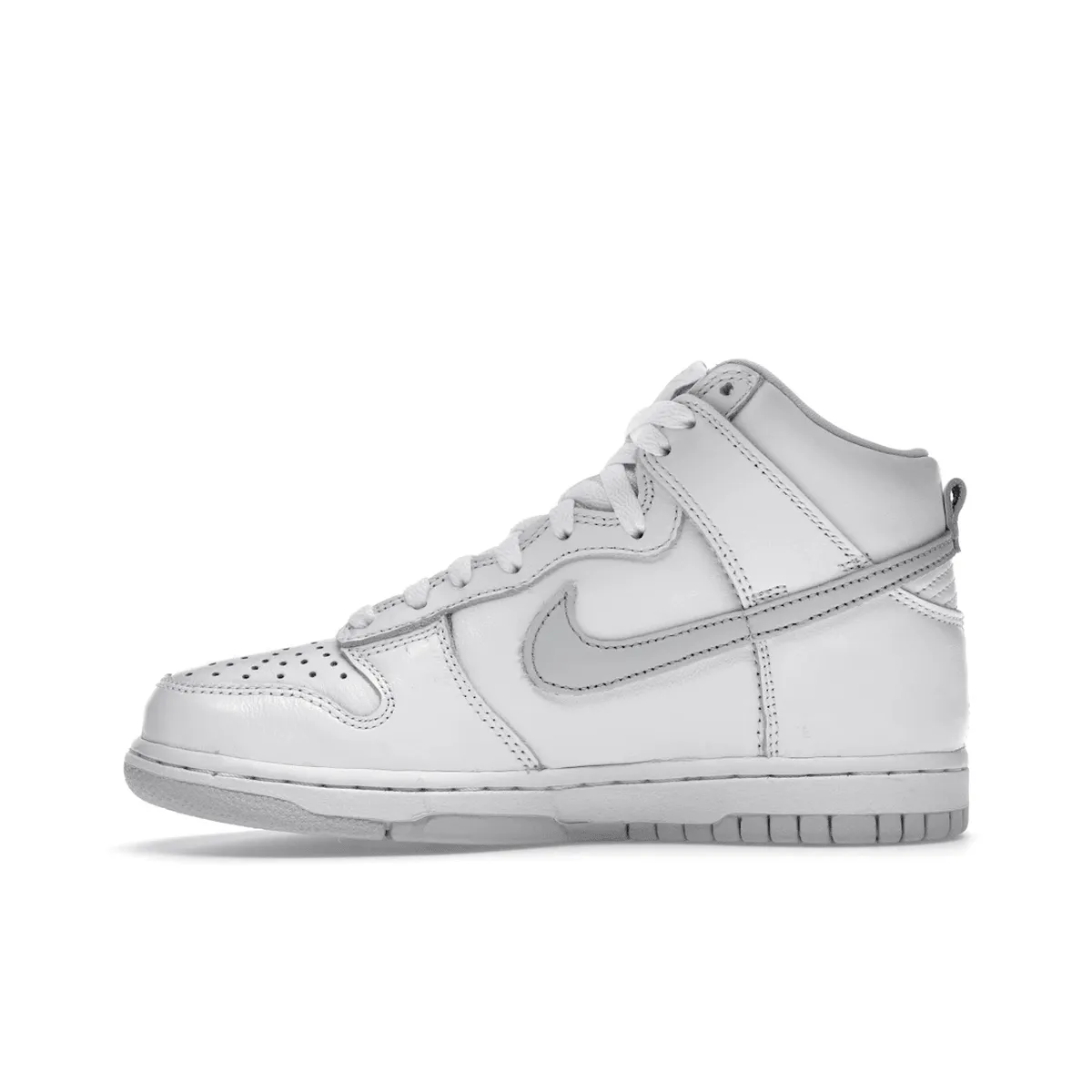 Nike Dunk High SP Pure Platinum Street Fashioned