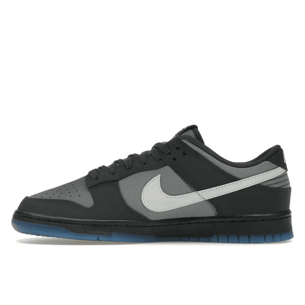 Nike Dunk Low Anthracite Strong Sole
