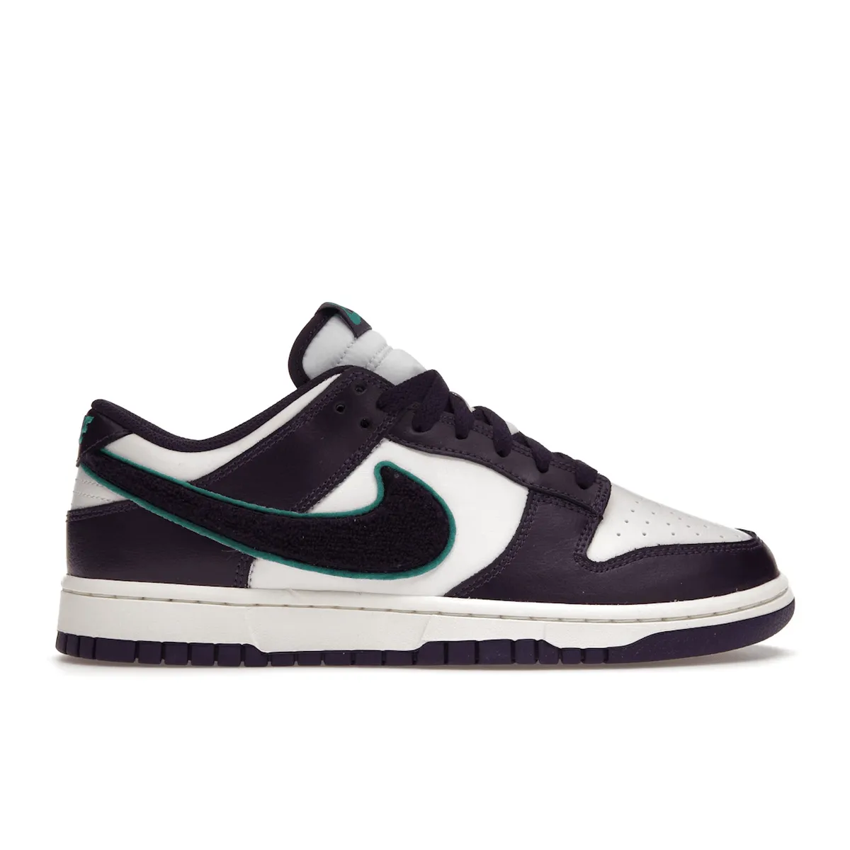 Nike Dunk Low Chenille Swoosh Sail Grand Purple Durable Wear