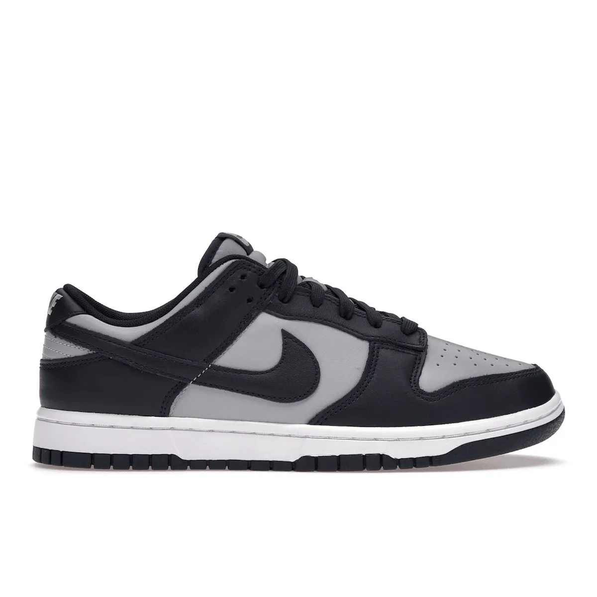 Nike Dunk Low Georgetown Practical Style