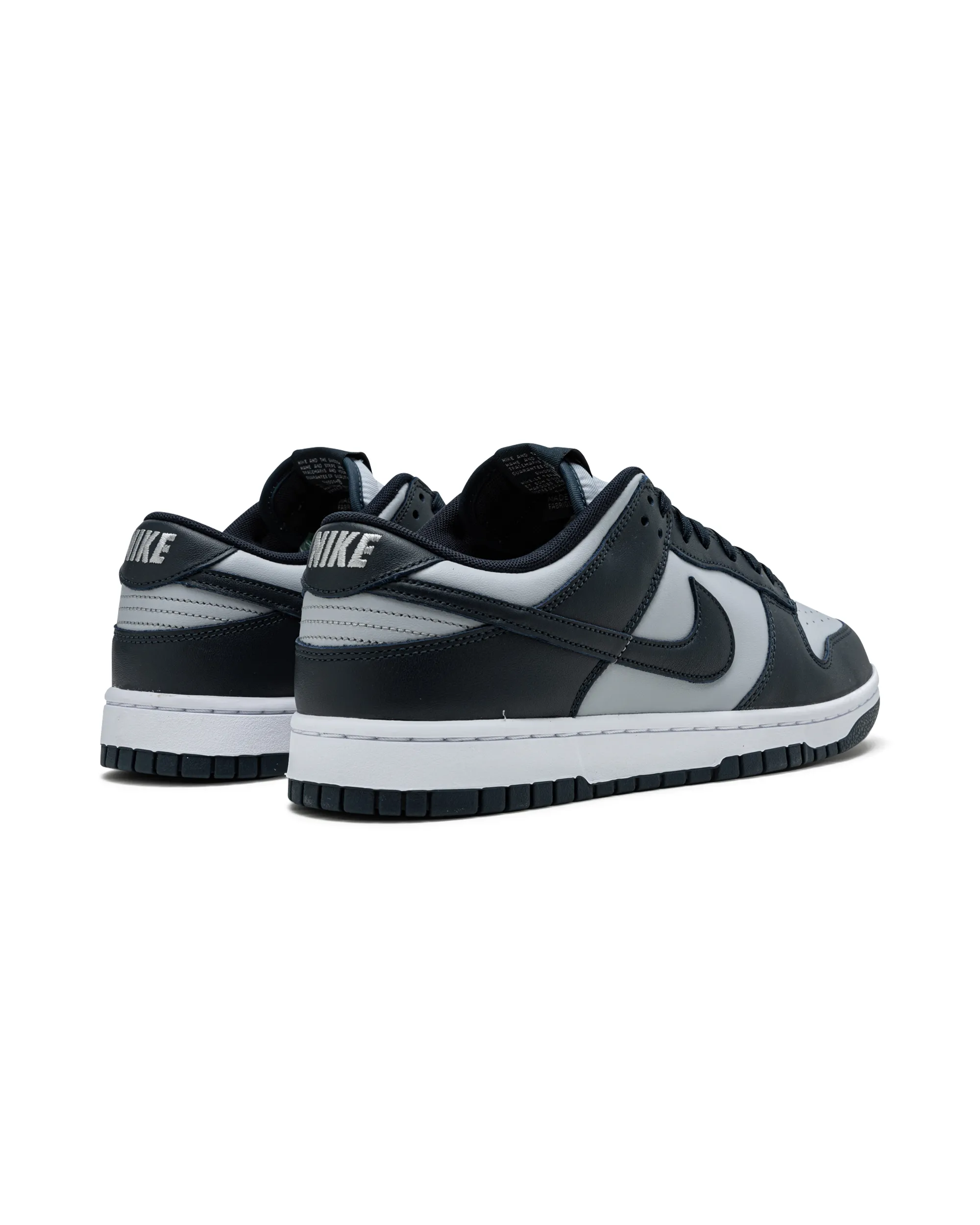 Nike Dunk Low Georgetown Practical Style
