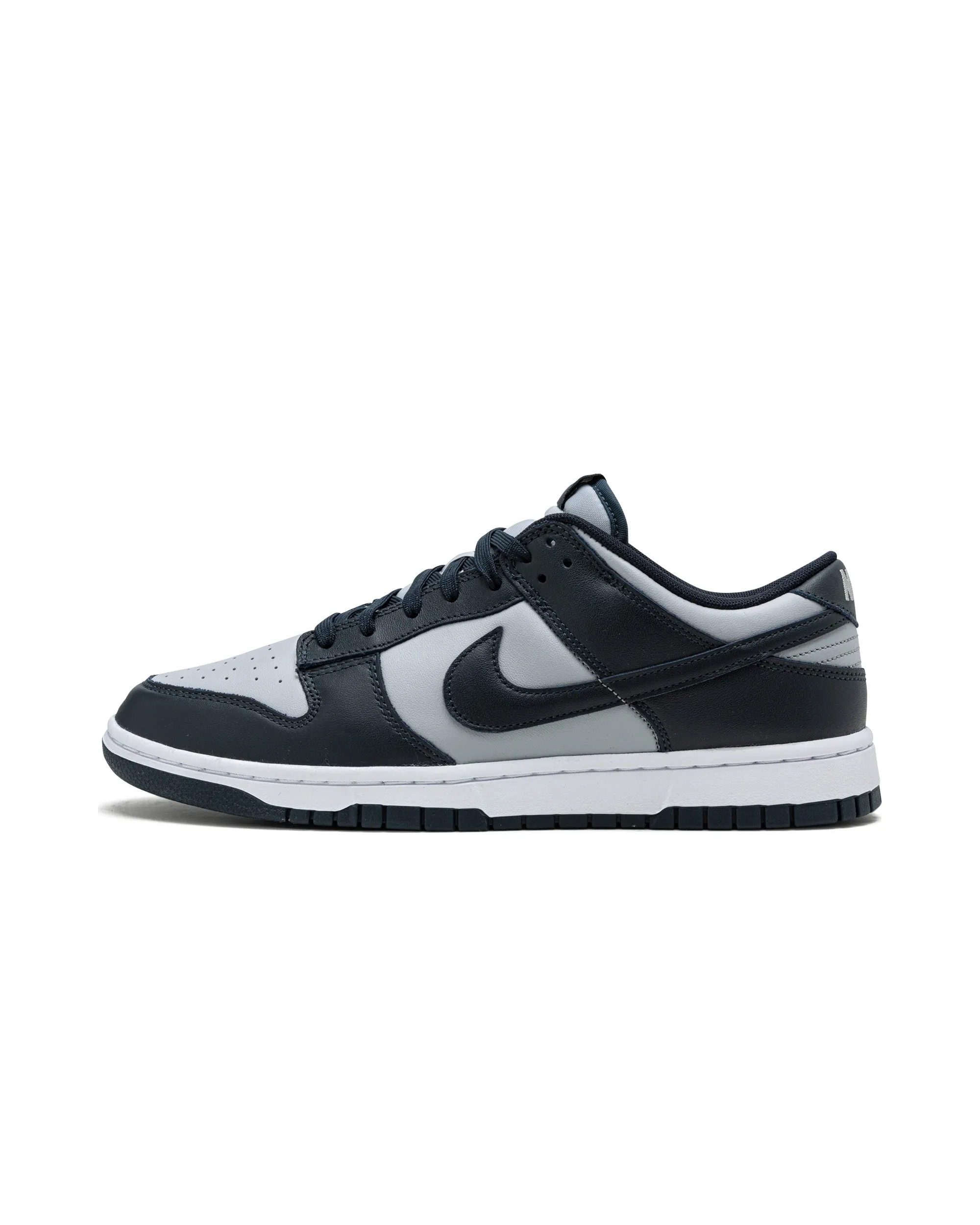 Nike Dunk Low Georgetown Practical Style