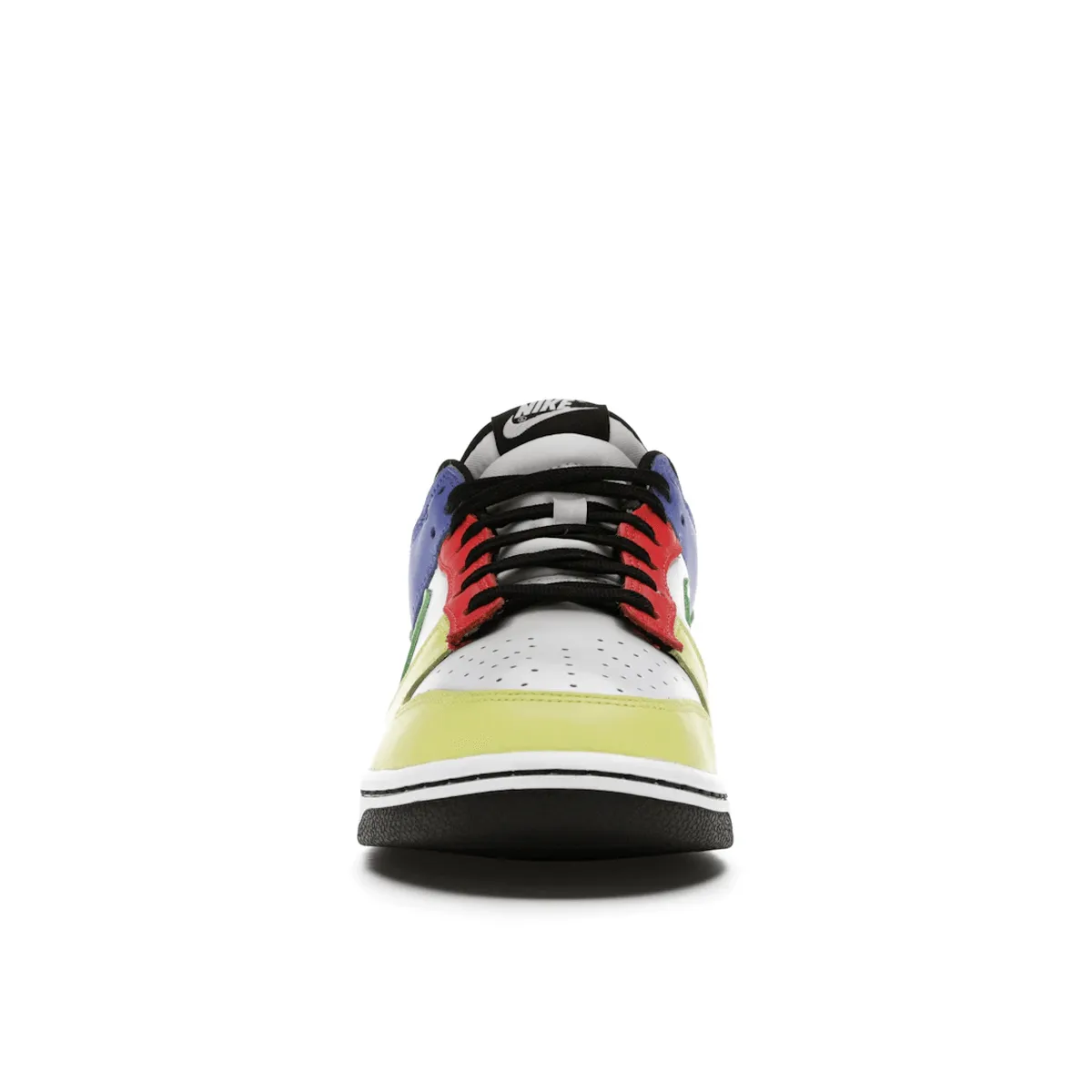 Nike Dunk Low Green Strike Light Walk-Step-In