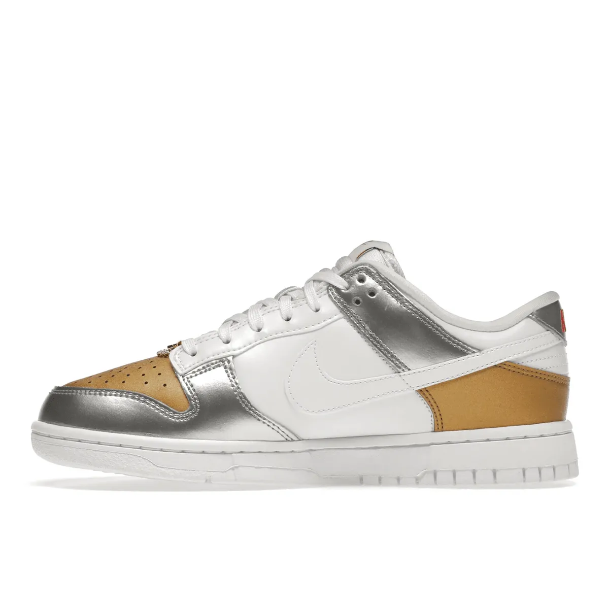 Nike Dunk Low Heirloom Easy Step Glide Move