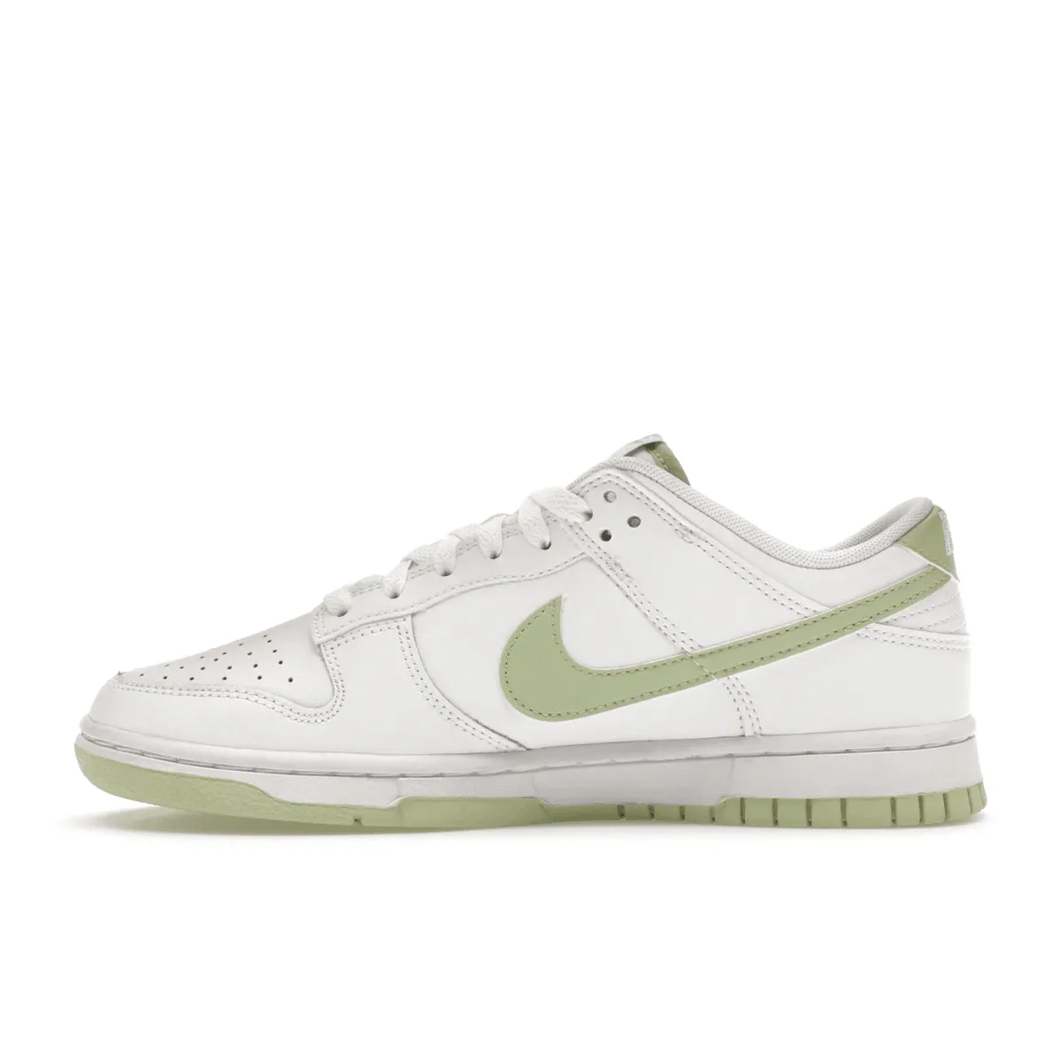 Nike Dunk Low Honeydew Versatile Style
