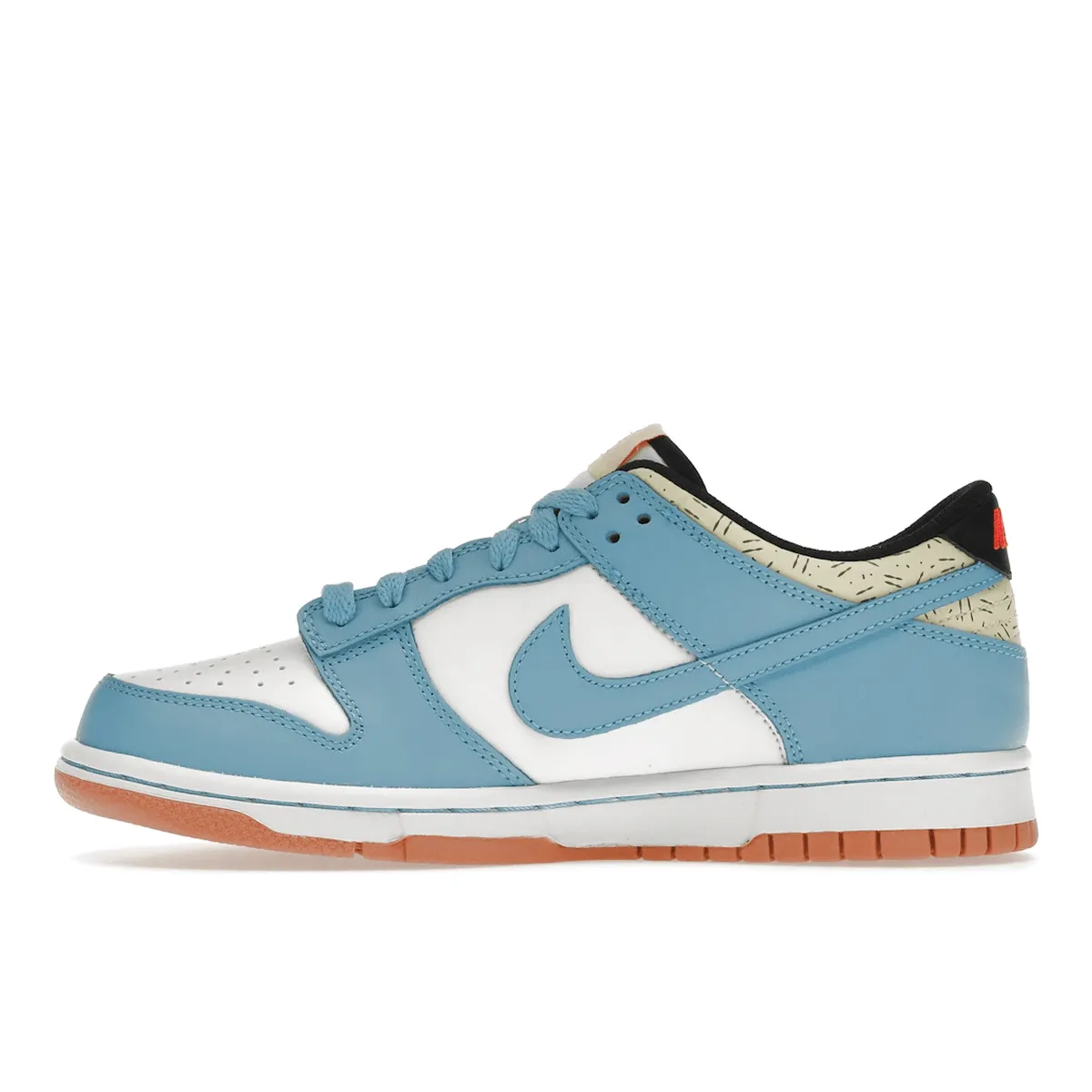 Nike Dunk Low Kyrie Irving Baltic Blue Modern Step-In