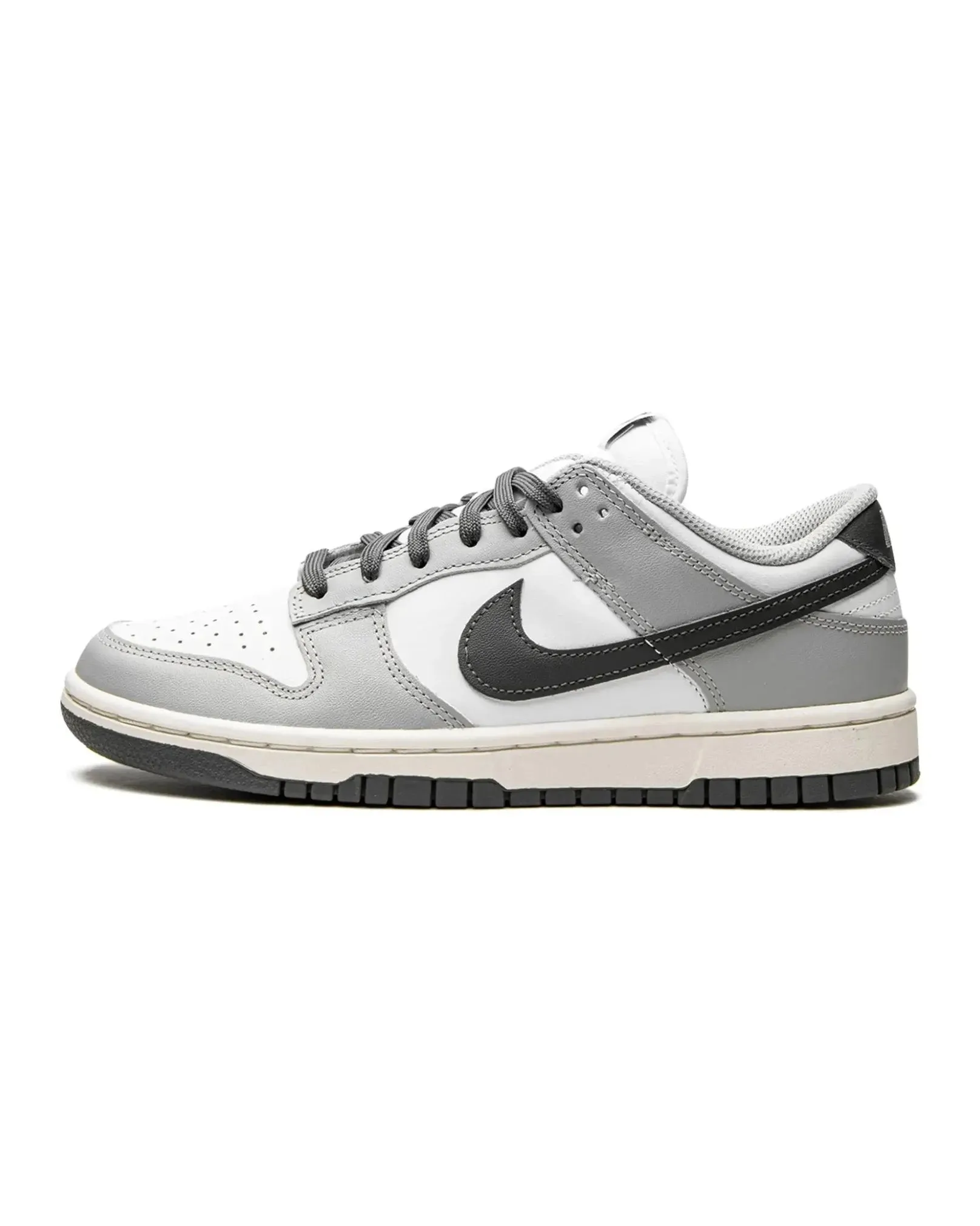 Nike Dunk Low Light Smoke Grey Easy Glide Step
