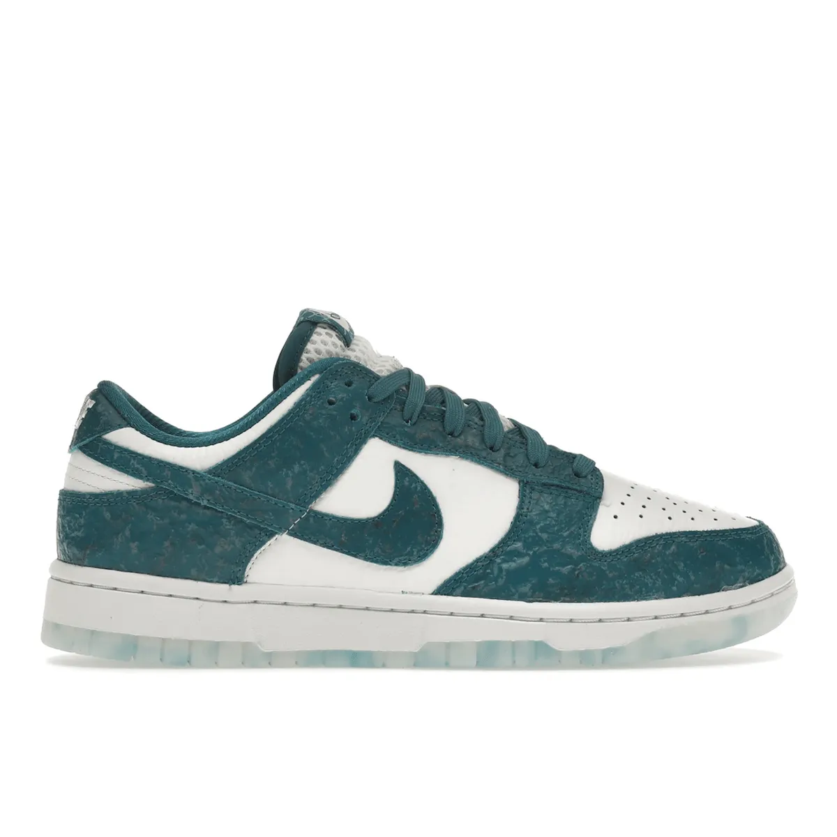 Supportive Jump Nike Dunk Low Ocean