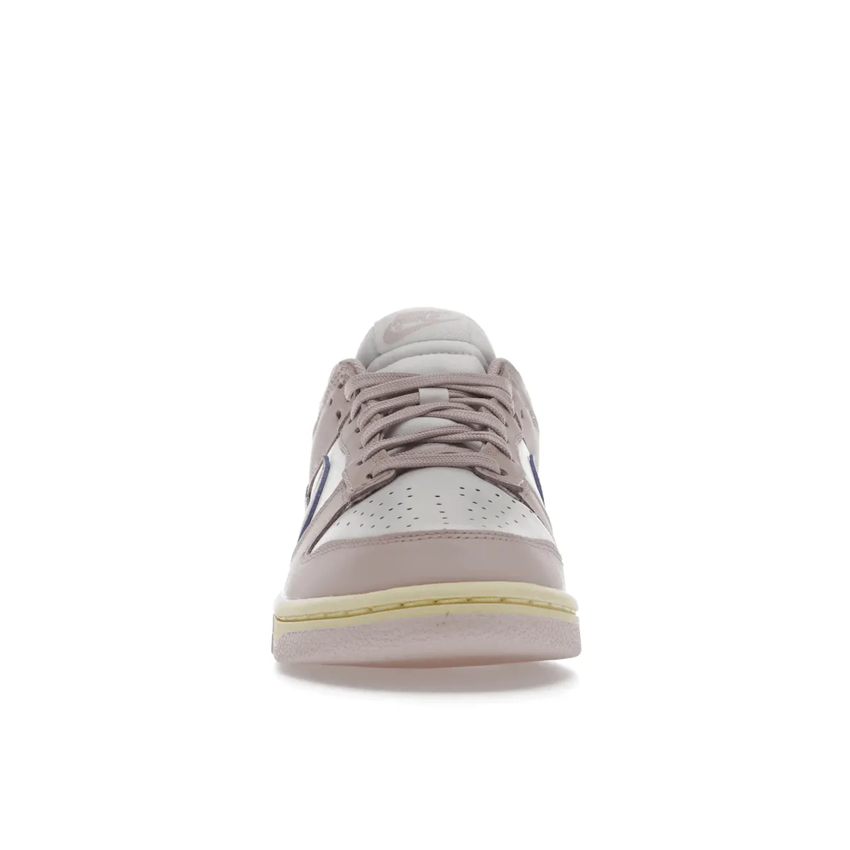 Nike Dunk Low Pink Oxford Chic Step