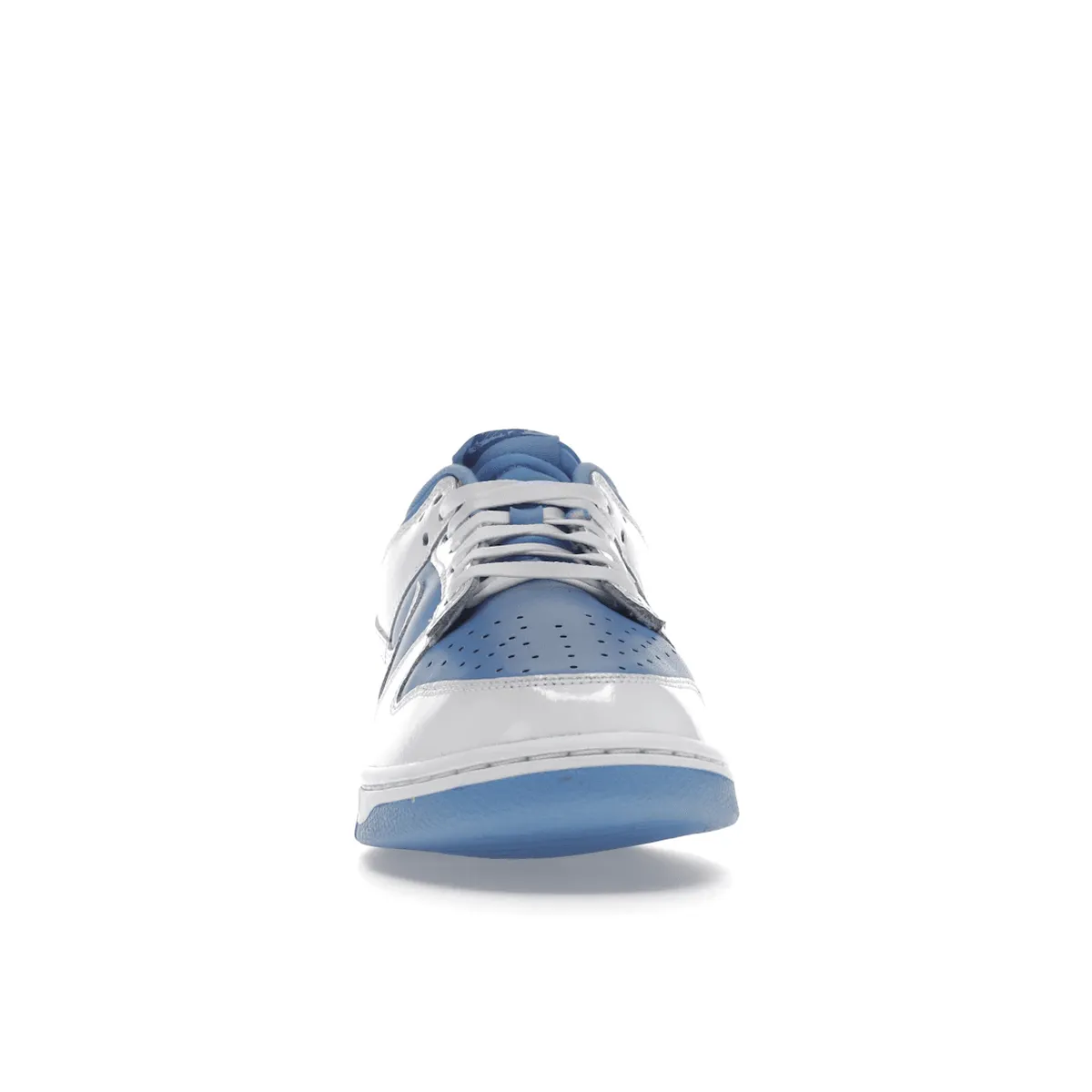 Nike Dunk Low Reverse UNC Light Walk Step