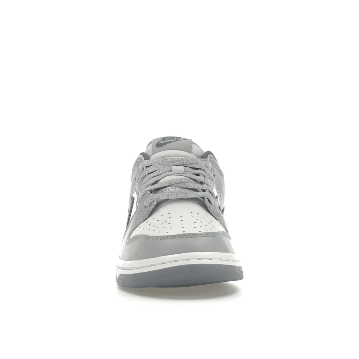 Nike Dunk Low SE Light Carbon Classic Appeal Fit