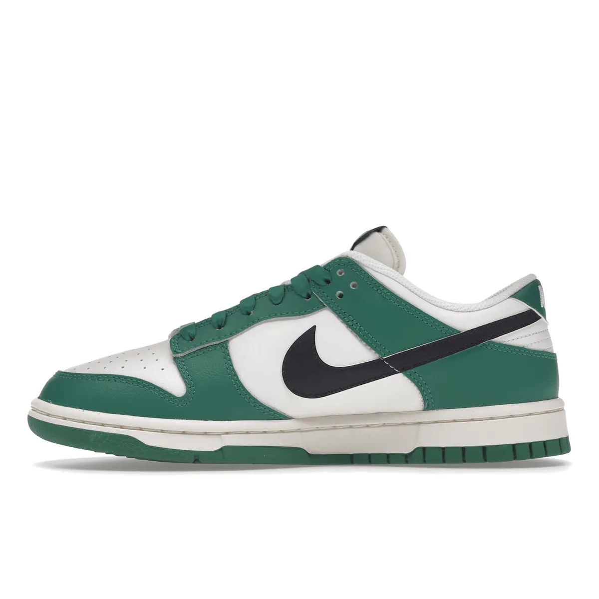 Nike Dunk Low SE Lottery Pack Malachite Green Light Step-Out