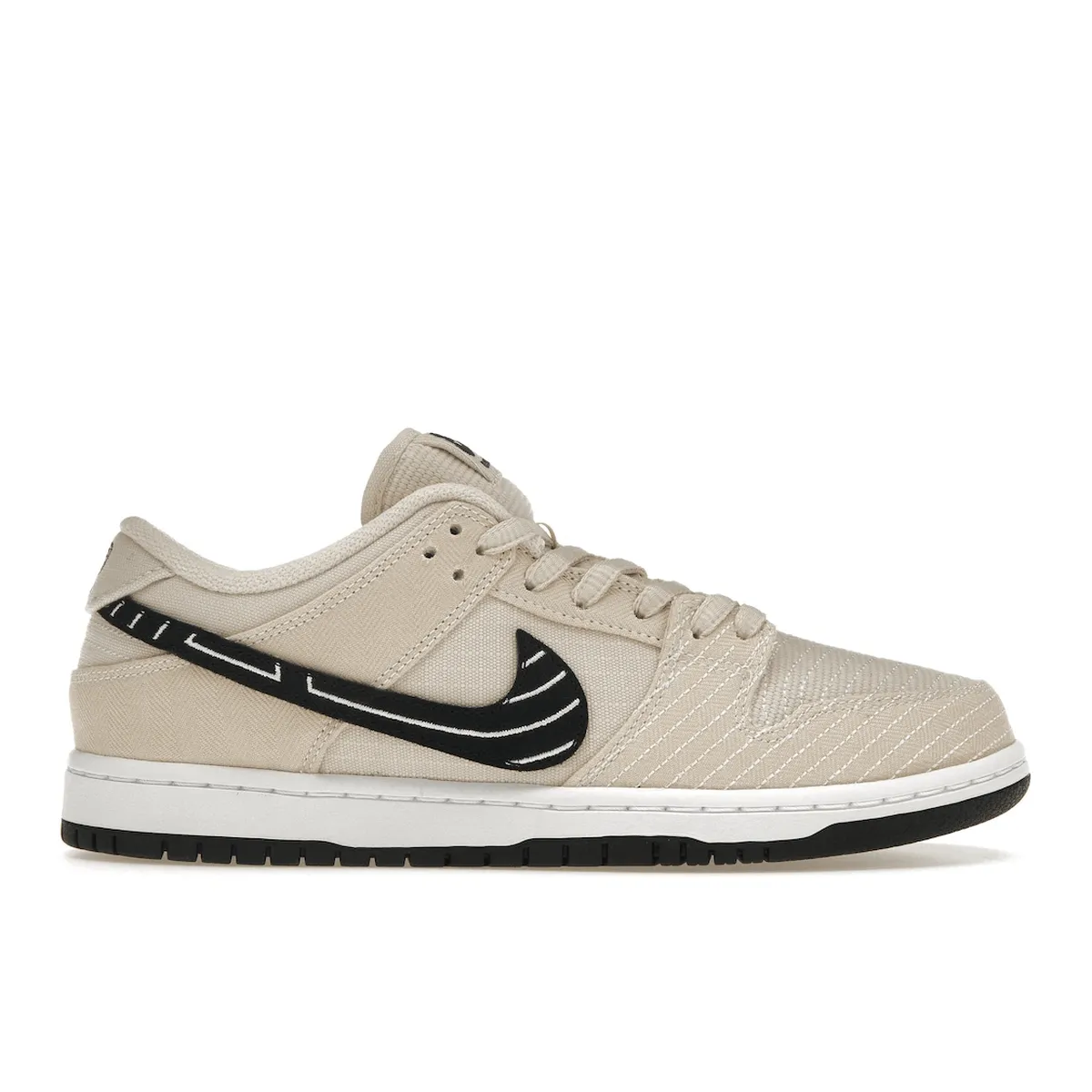 Run Errand Vintage Cool Nike SB Dunk Low Albino & Preto