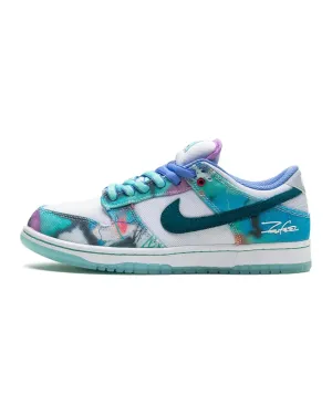 Nike SB Dunk Low Futura Laboratories Bleached Aqua Petal Jog Evening Step