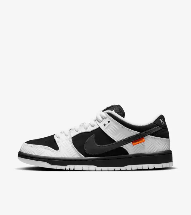 Nike SB Dunk Low 'Tightbooth' Urban Move Pro