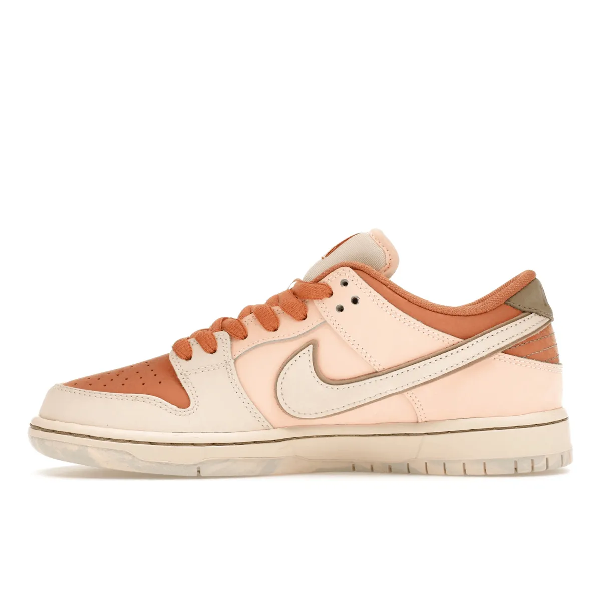 Nike SB Dunk Low Trocadro Gardens Quick Step Move