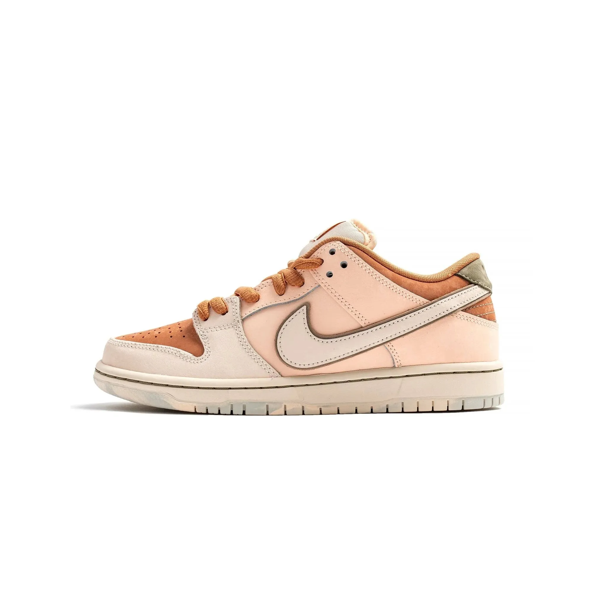 Nike SB Dunk Low Trocadro Gardens Premium Fit Log Hike