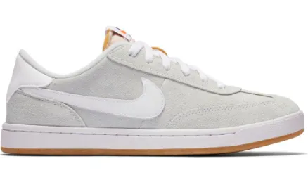 Nike SB FC Classic Shoe - Summit White/Gum Signature comfort