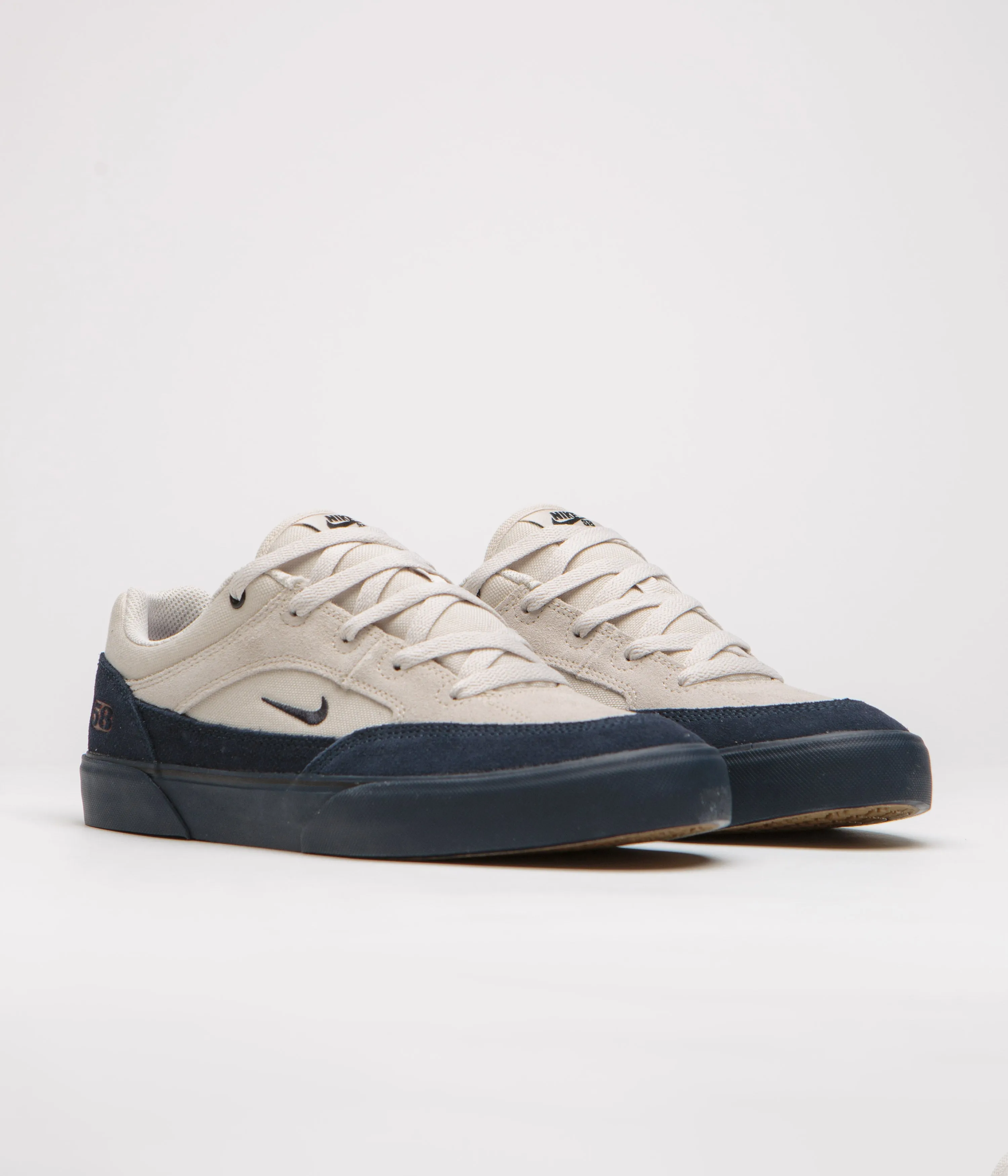 Nike SB Malor TE Shoes in Light Khaki and Black and Light Orewood Brown