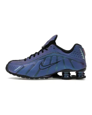 Adult runner forefoot - support - feature shoes Nike Shox R4 Iridescent