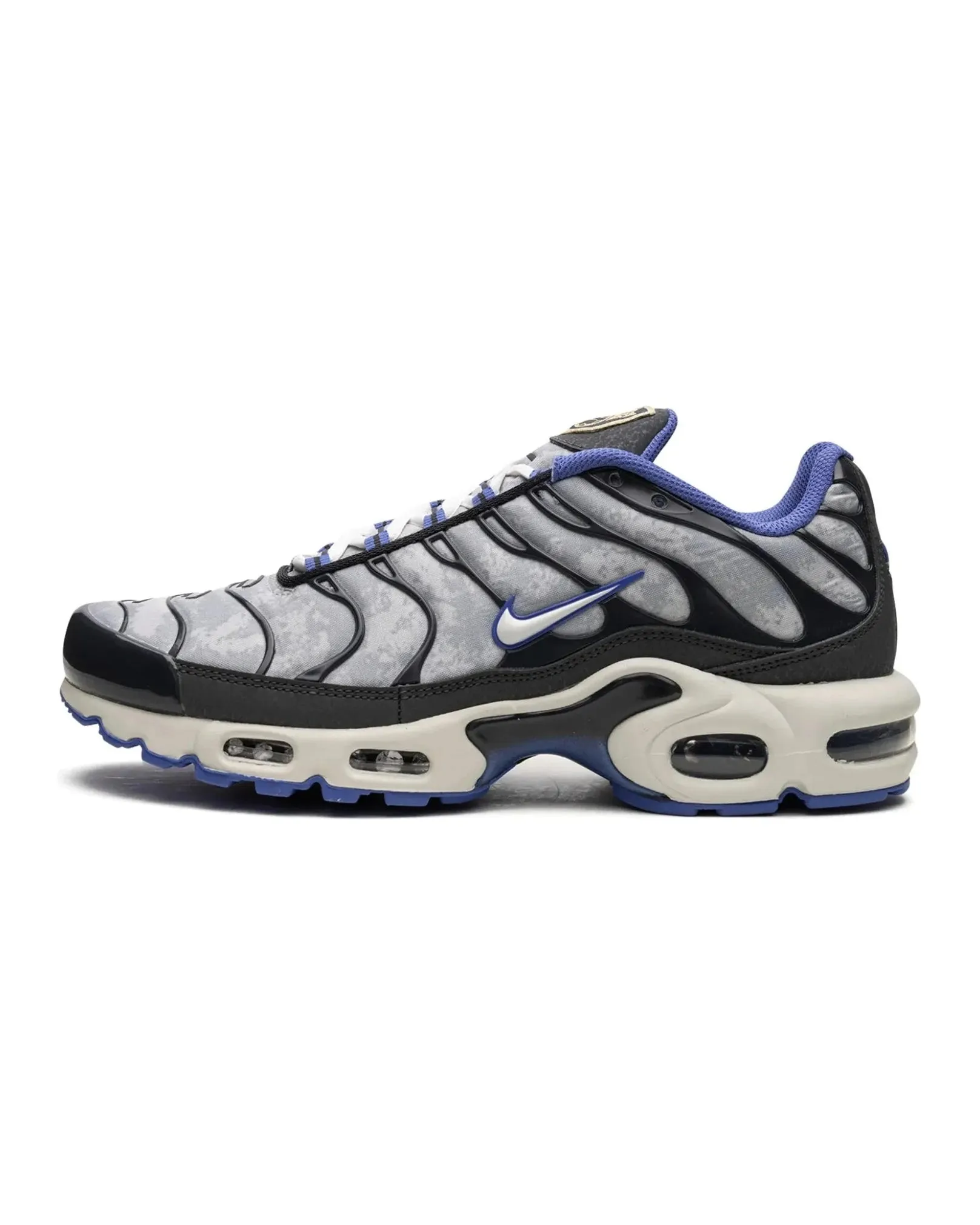 Nike TN Social F.C. Sleek Fit