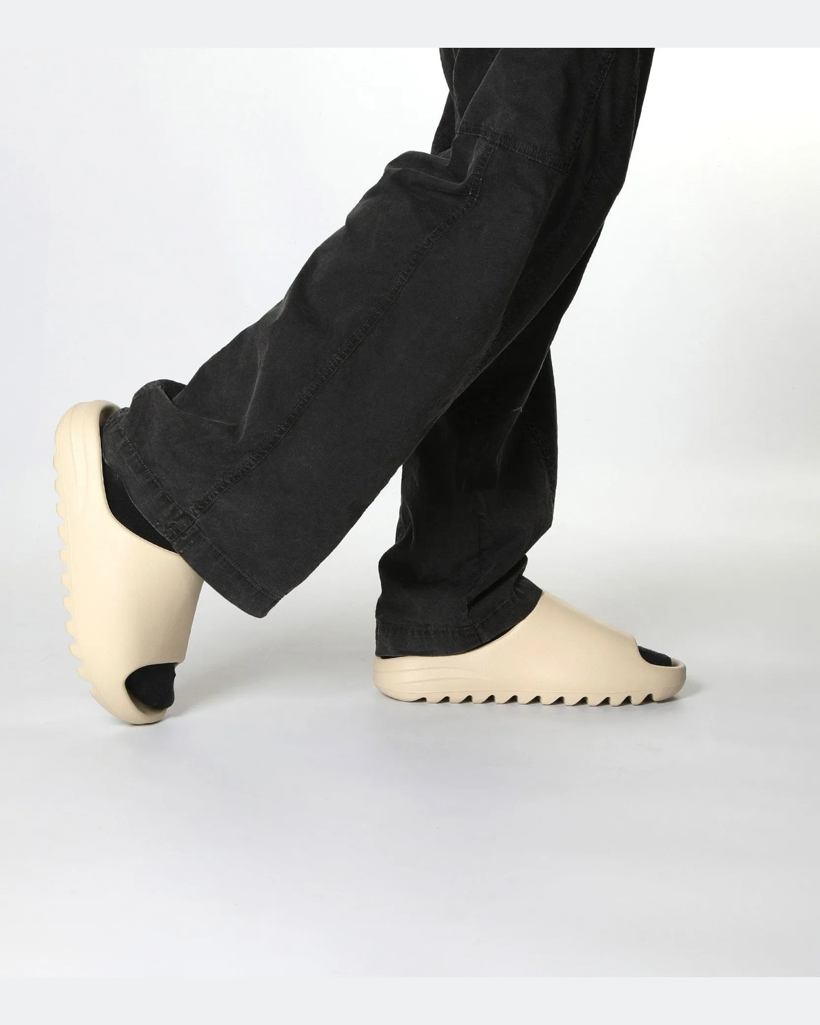 Plush Footbed Yeezy Slide Bone