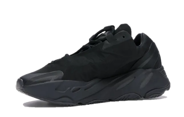 Quick - dart YZY Boost 700 MNVN Triple Black