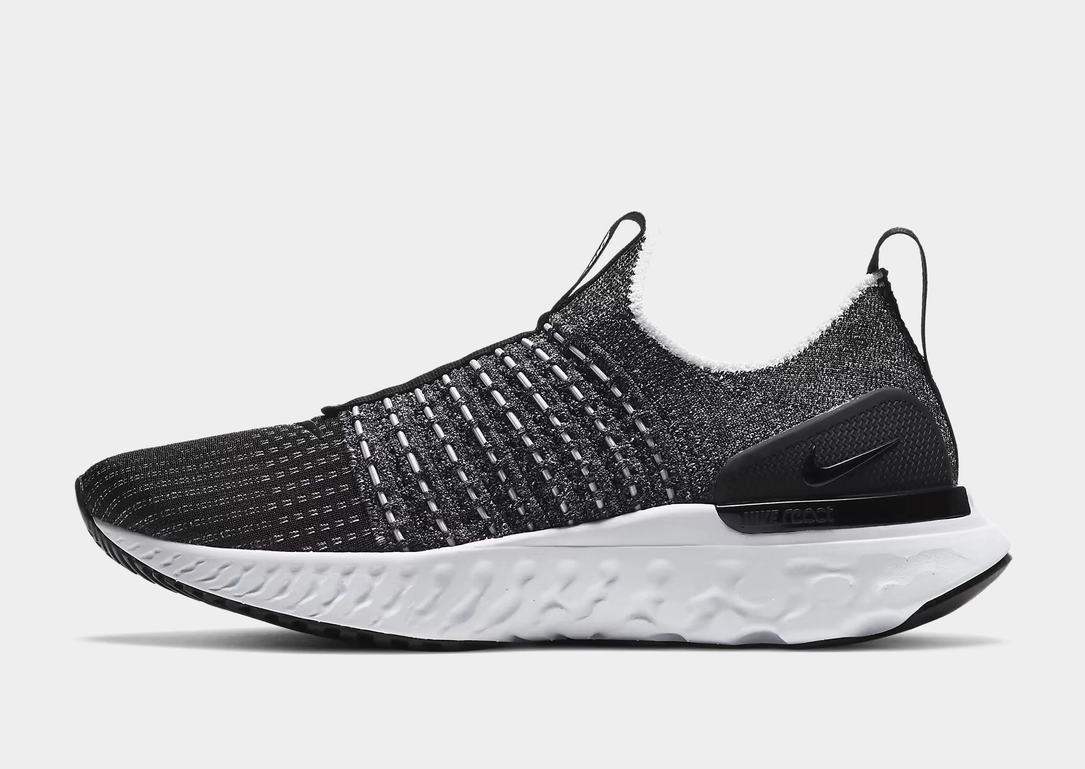 Flexibility Feature Leather Upper React Phantom Run Flyknit Women's