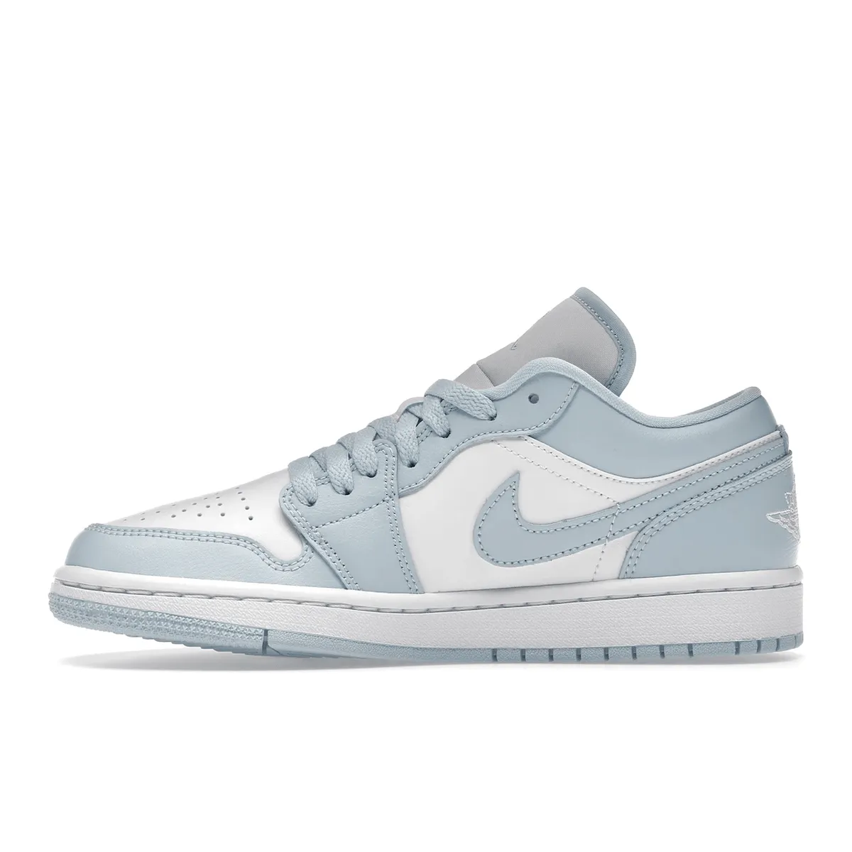 Running Air Jordan 1 Low White Ice Blue