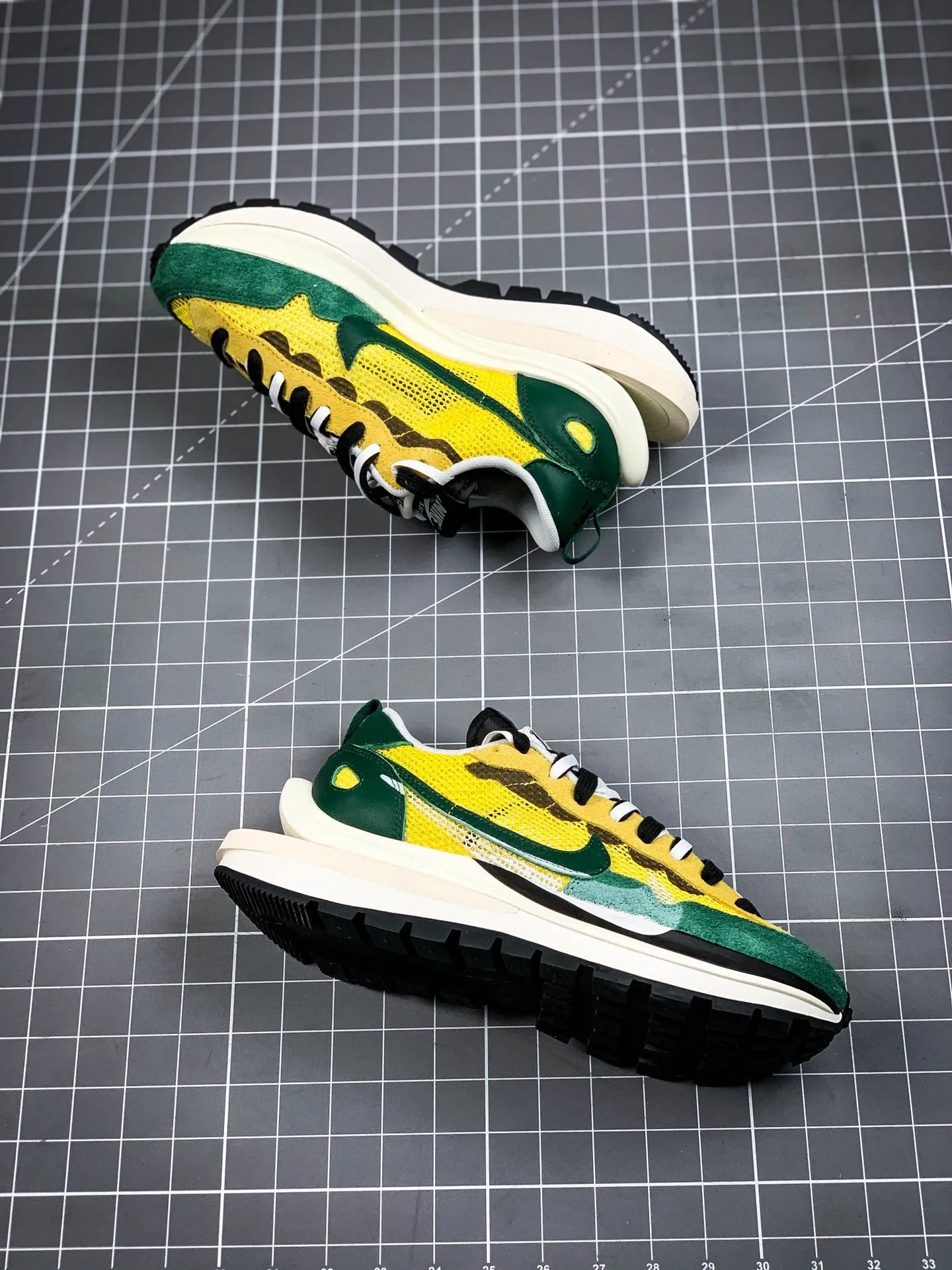 Sacai Vapor Waffle Tour Yellow Enhanced Mobility Ability Option Selection