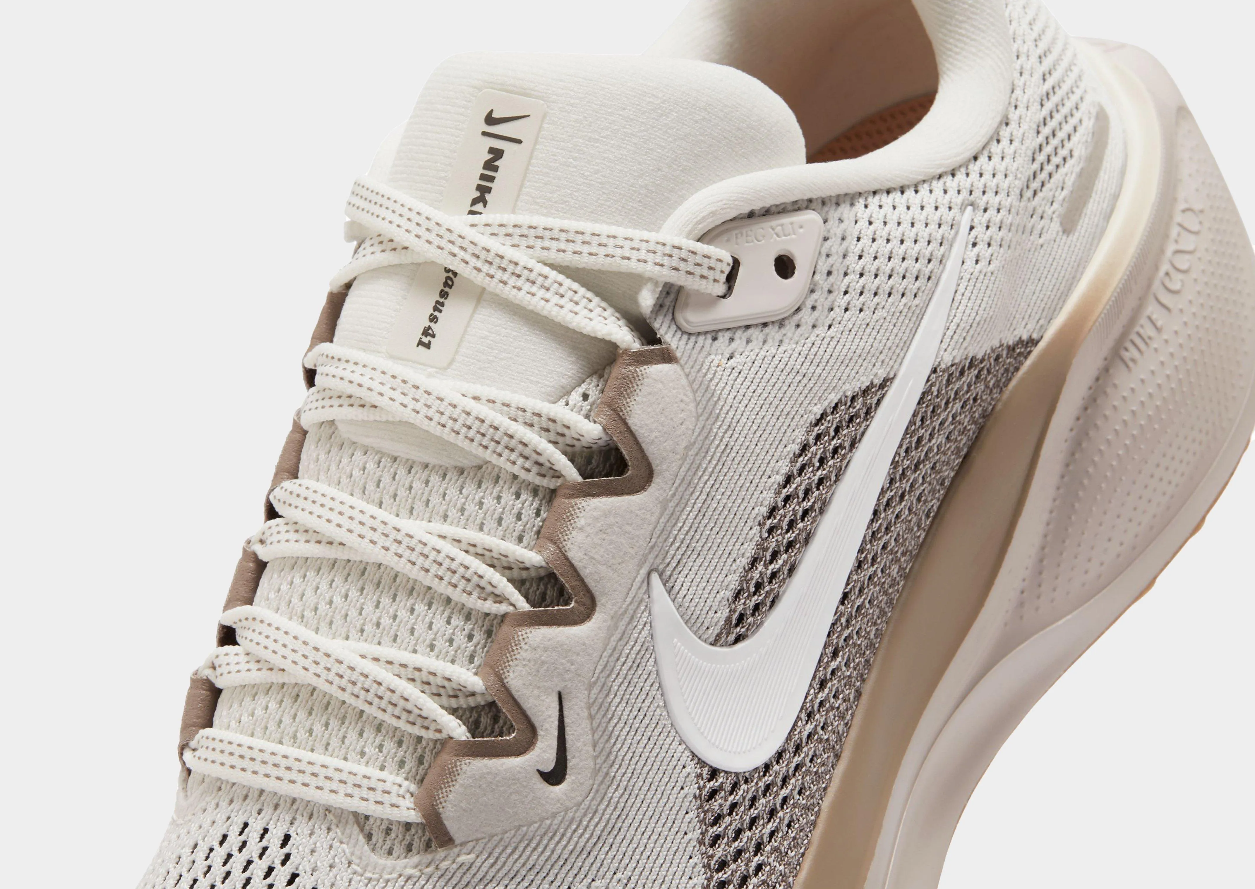 Sand-Proof Pegasus 41 Women's