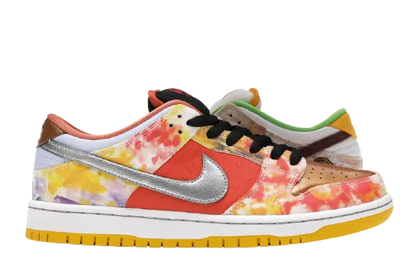 SB Dunk Low Street Hawker (2021) Foot Style