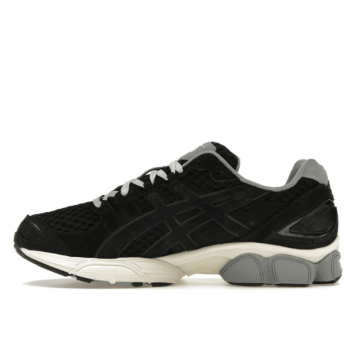 Sharp-Look ASICS Gel-Nimbus 9 ENNOY Black