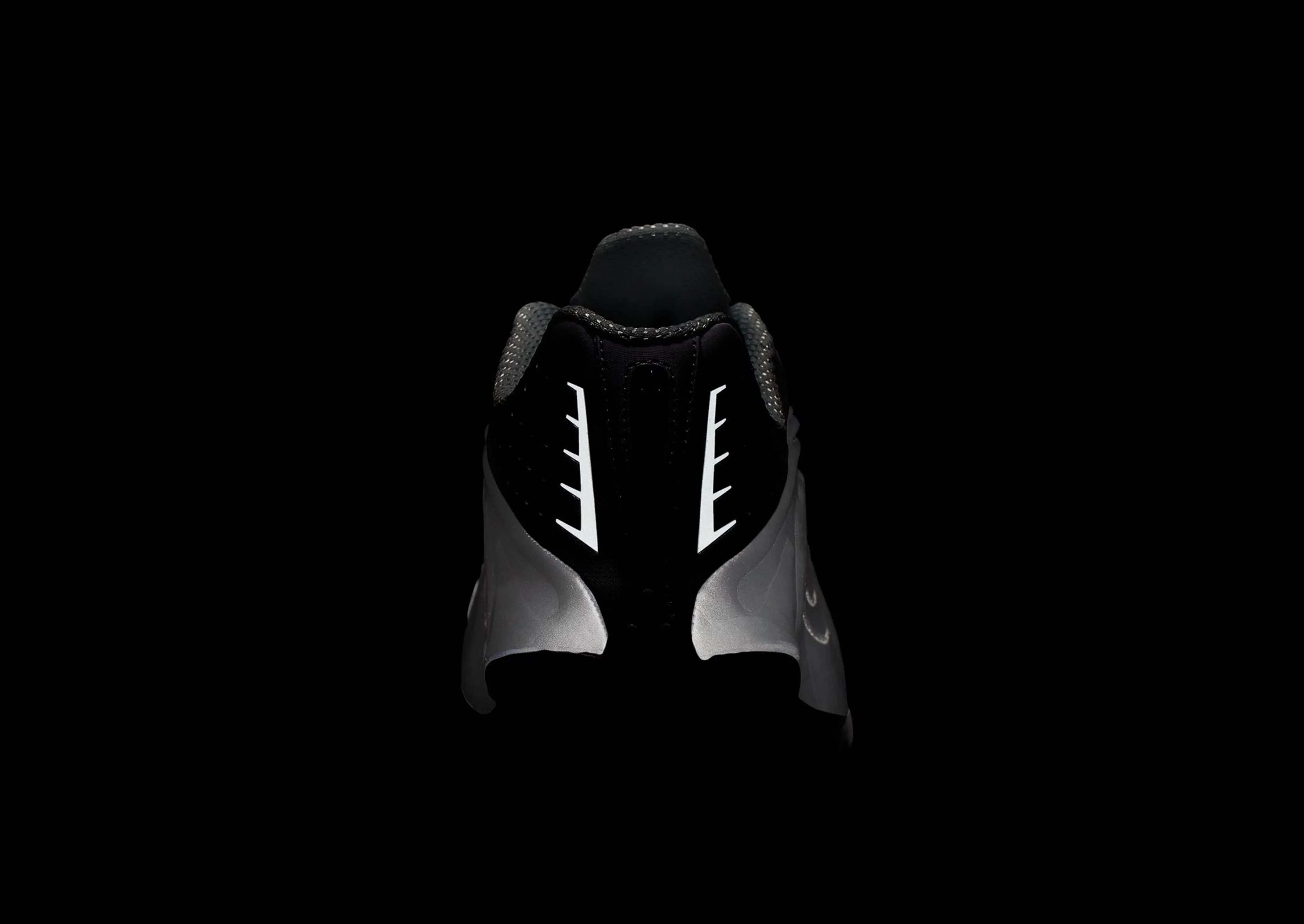 Shox R4 Women's Vegan