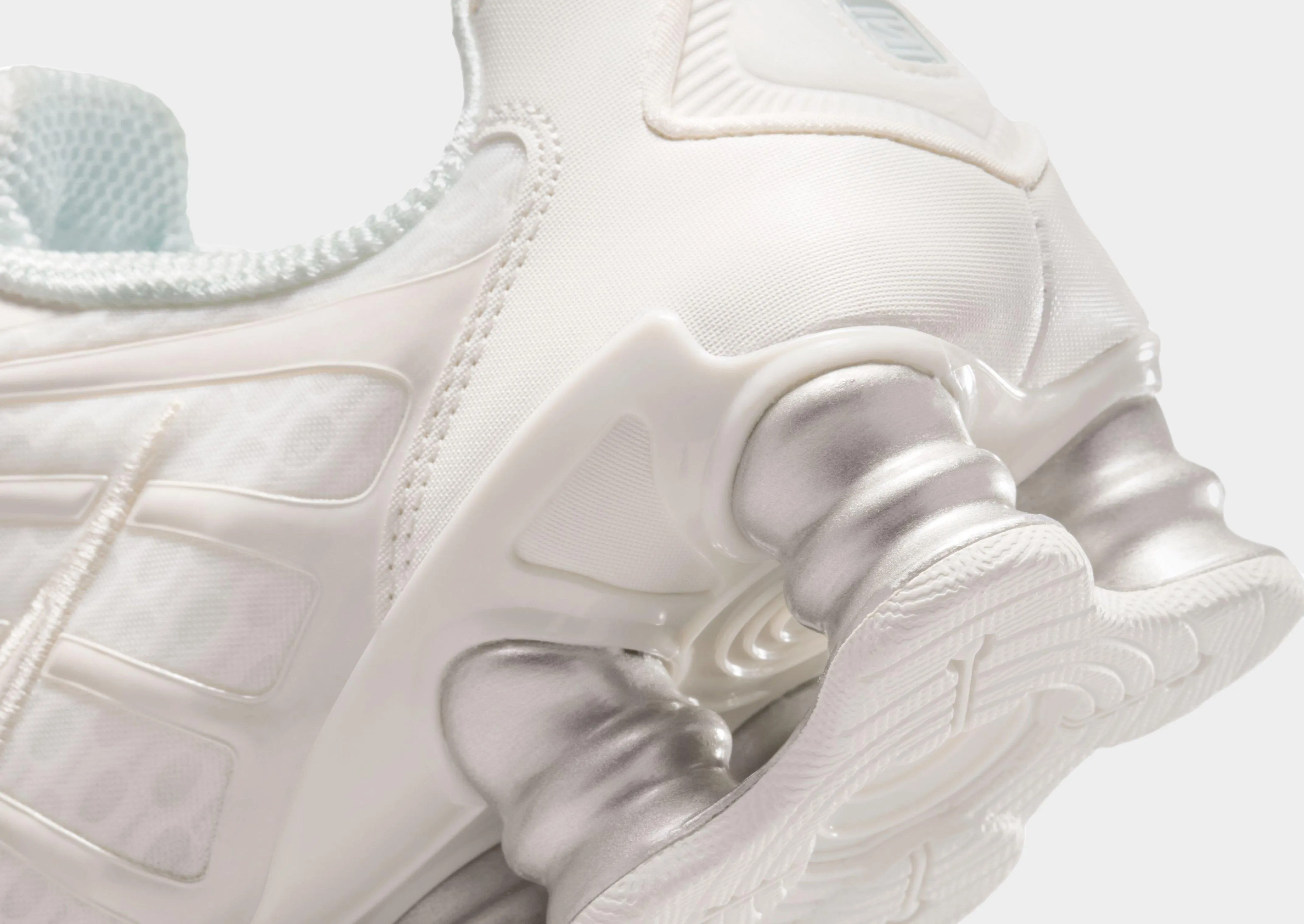 Shox TL Women's Sturdy Build