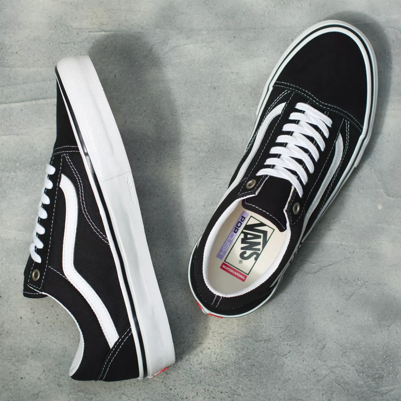 Signature flexibility Vans Skate Old Skool Shoe - Black/White