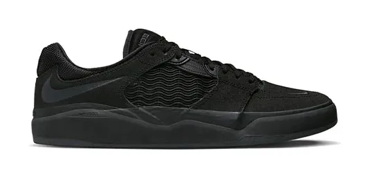 Sleek Daily Driver Nike SB Ishod PRM L Shoe - Black/Black/Black