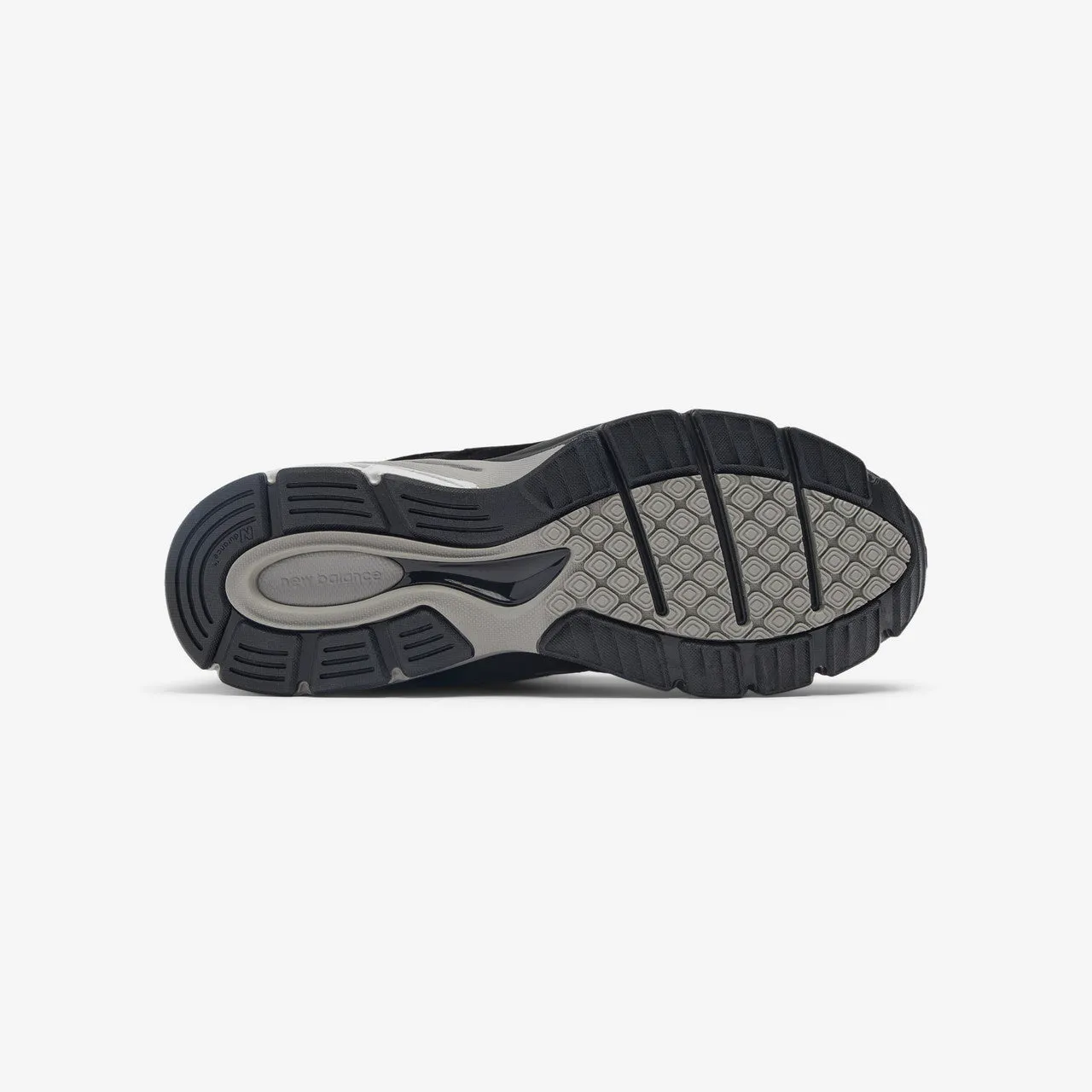 Sleek Design 990v4