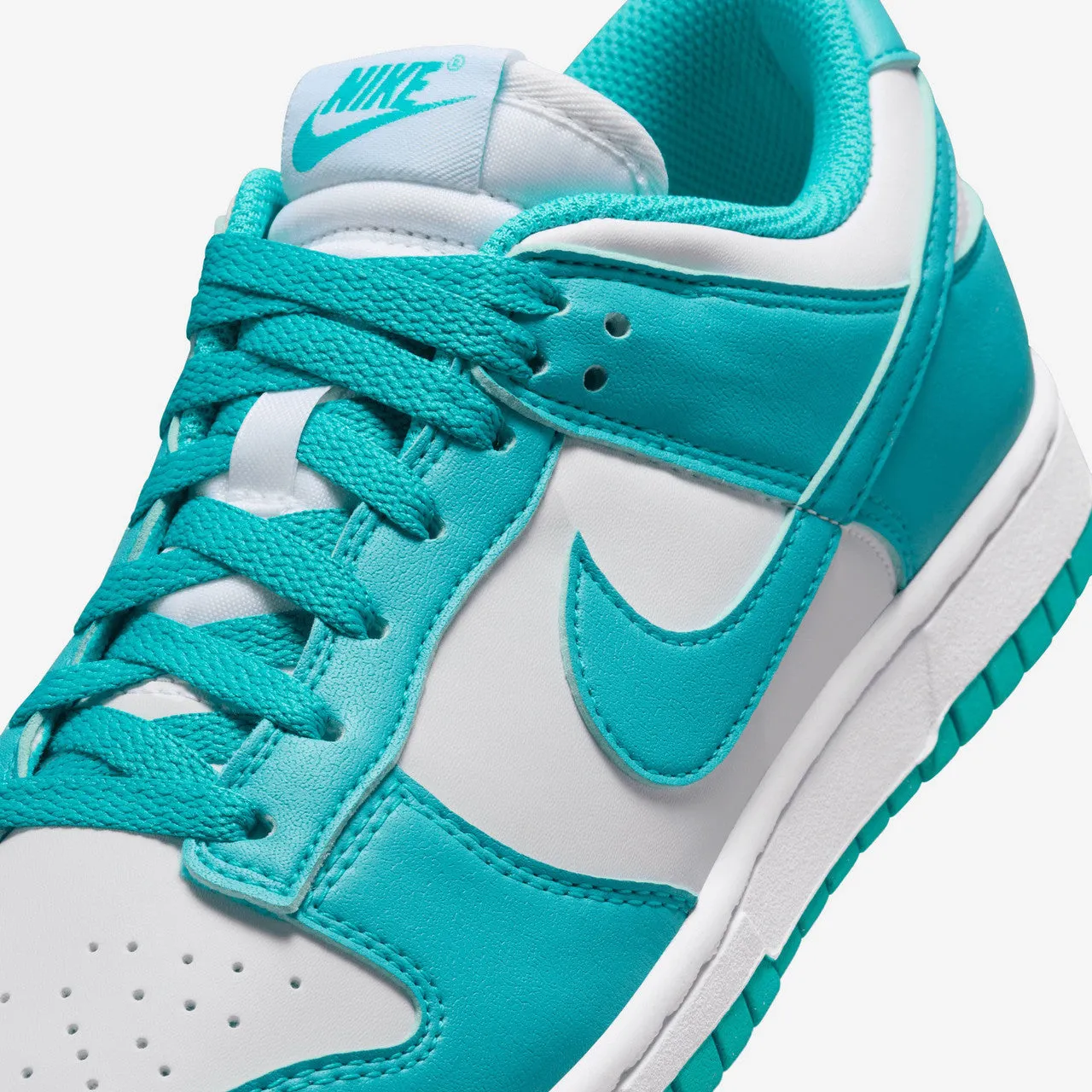 slip-resistant Wmns Dunk Low