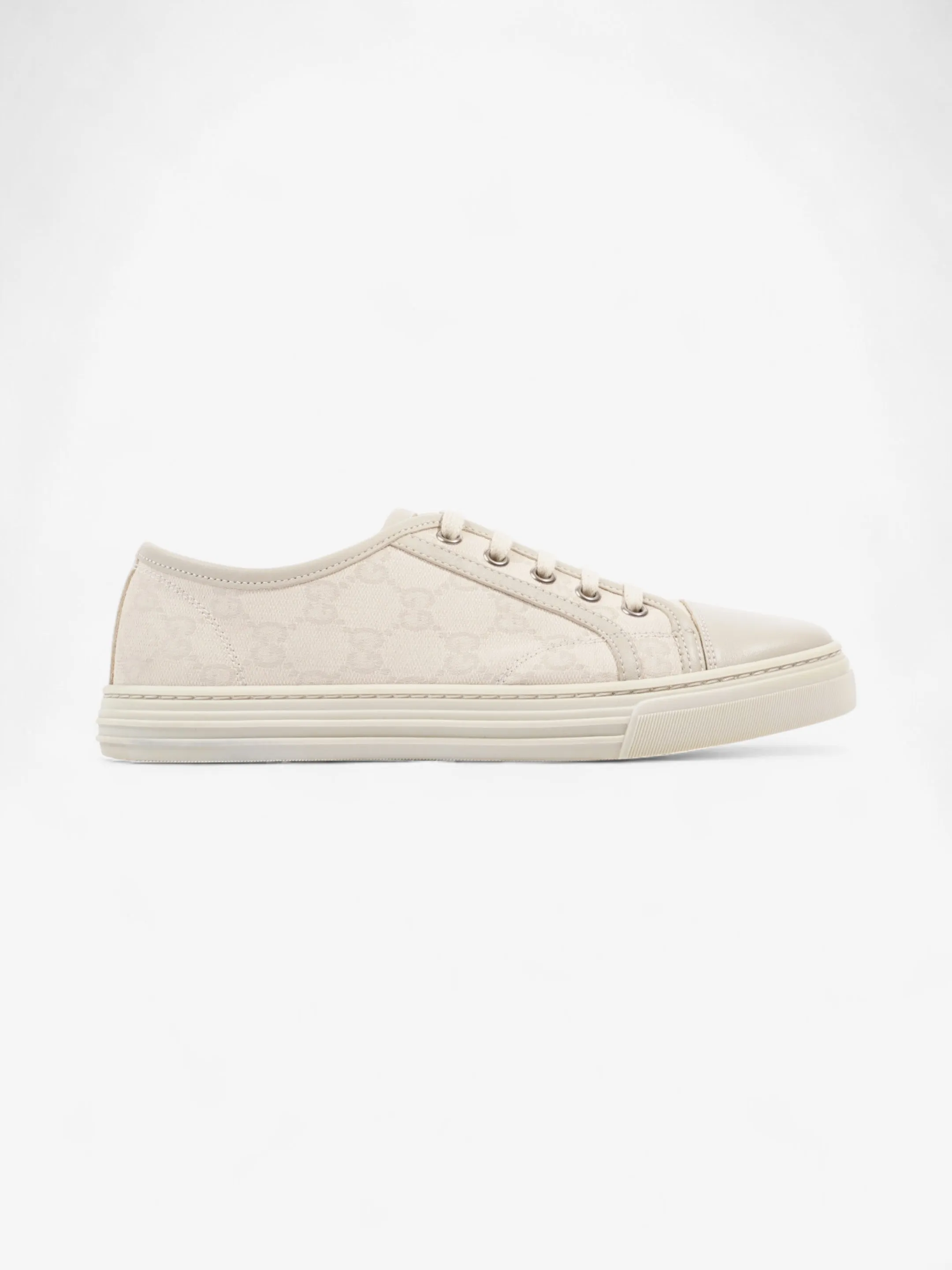 Smooth Gucci GG Low Top Sneaker Cream Canvas EU 38 UK 5
