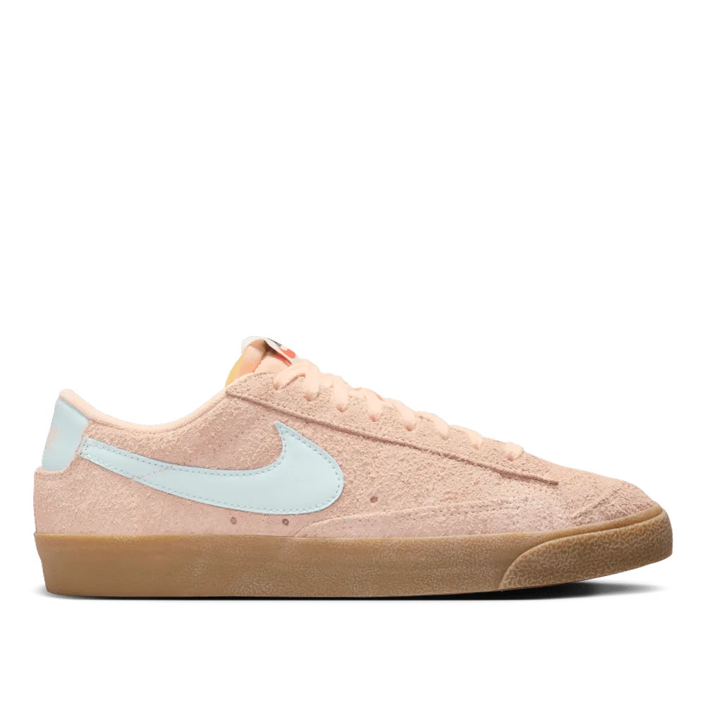 snug-fit Nike Women's Blazer Low '77 Vintage Shoes