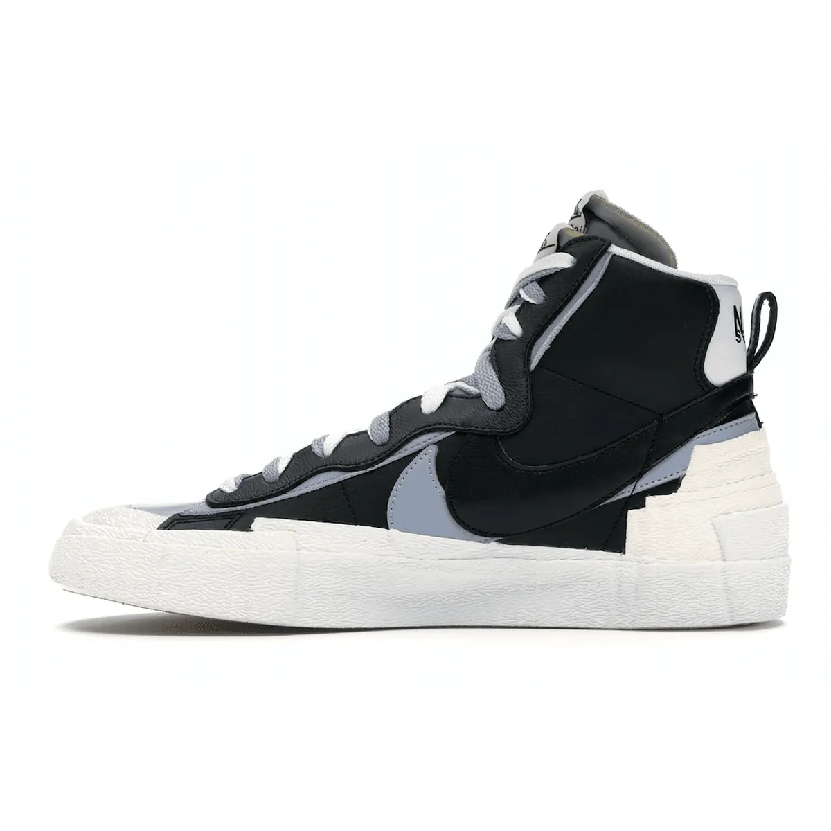 Soft Motion Step Glide Nike Blazer Mid sacai Black Grey